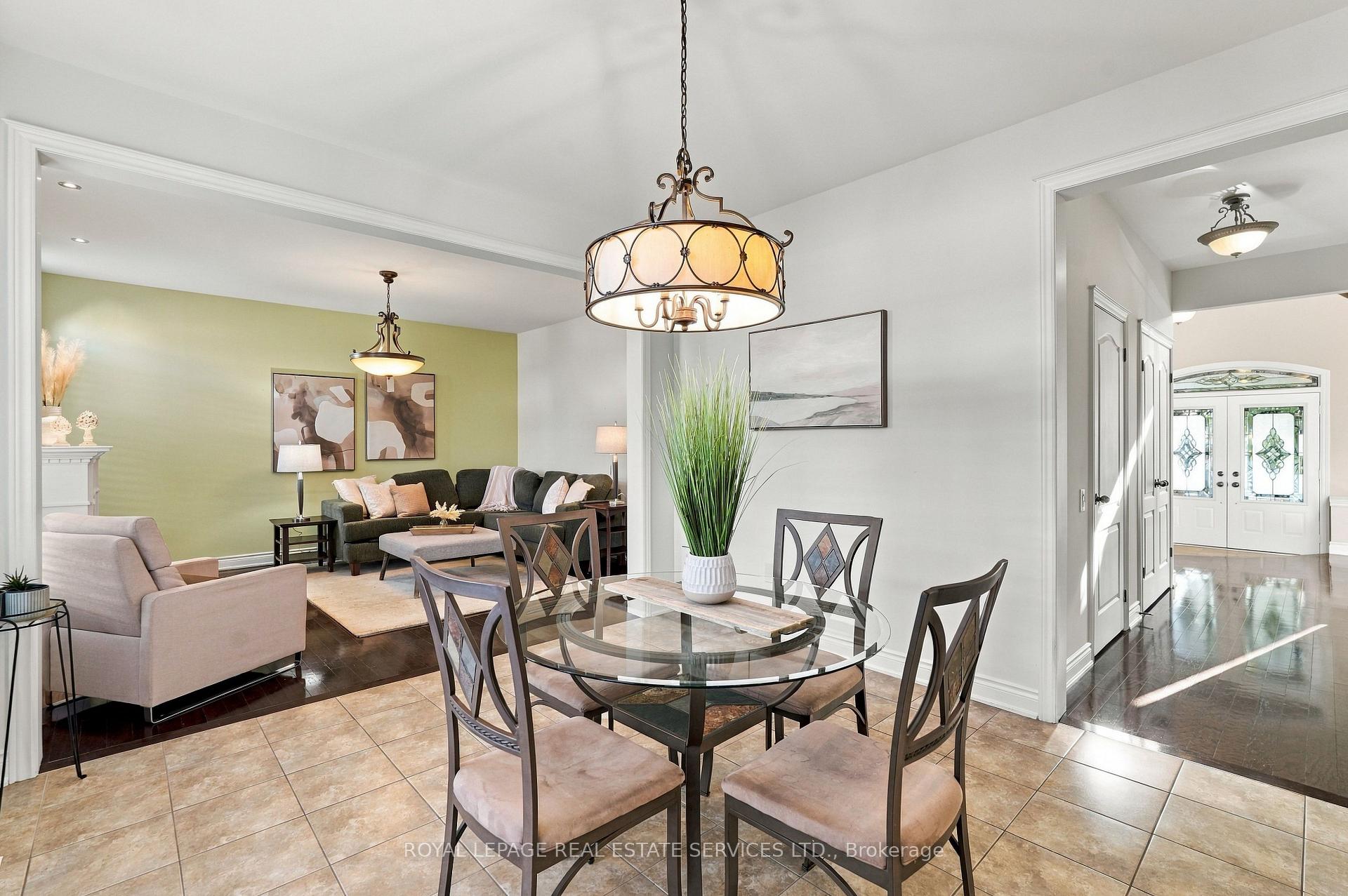 Photo 13 of 227 Alison Crescent, Oakville, Bronte — HOMEH