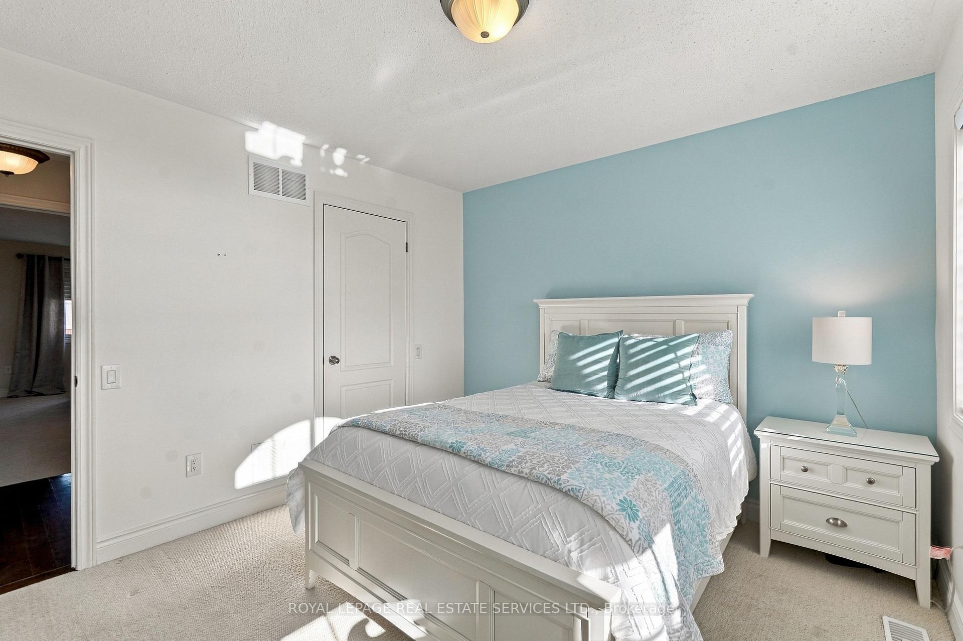 Photo 24 of 227 Alison Crescent, Oakville, Bronte — HOMEH