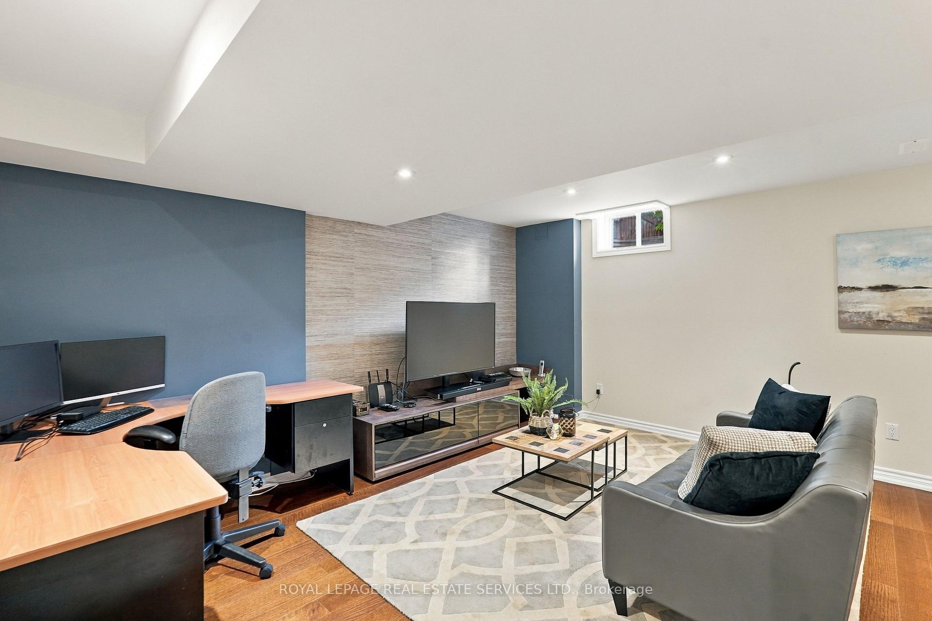 Photo 30 of 227 Alison Crescent, Oakville, Bronte — HOMEH