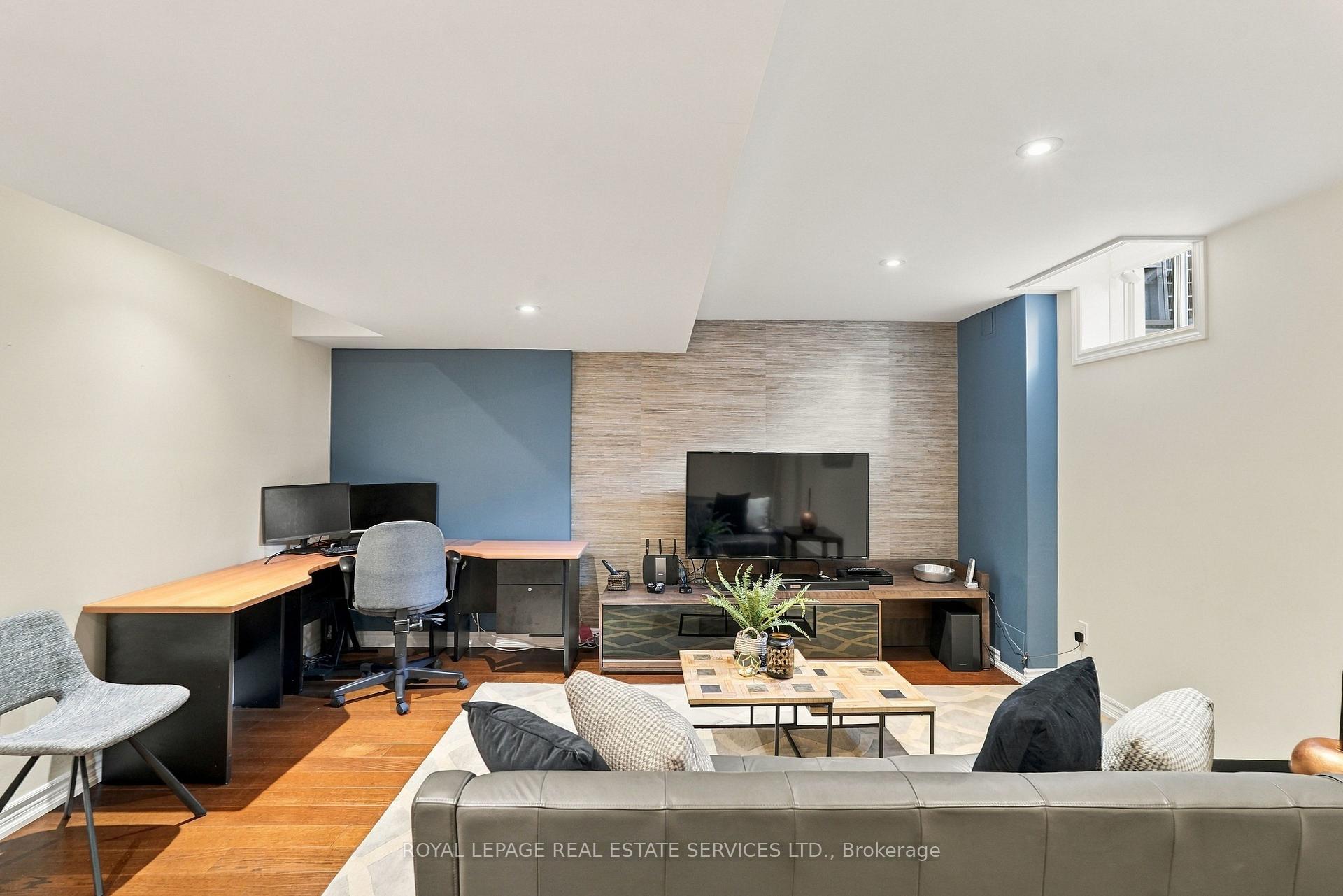 Photo 31 of 227 Alison Crescent, Oakville, Bronte — HOMEH