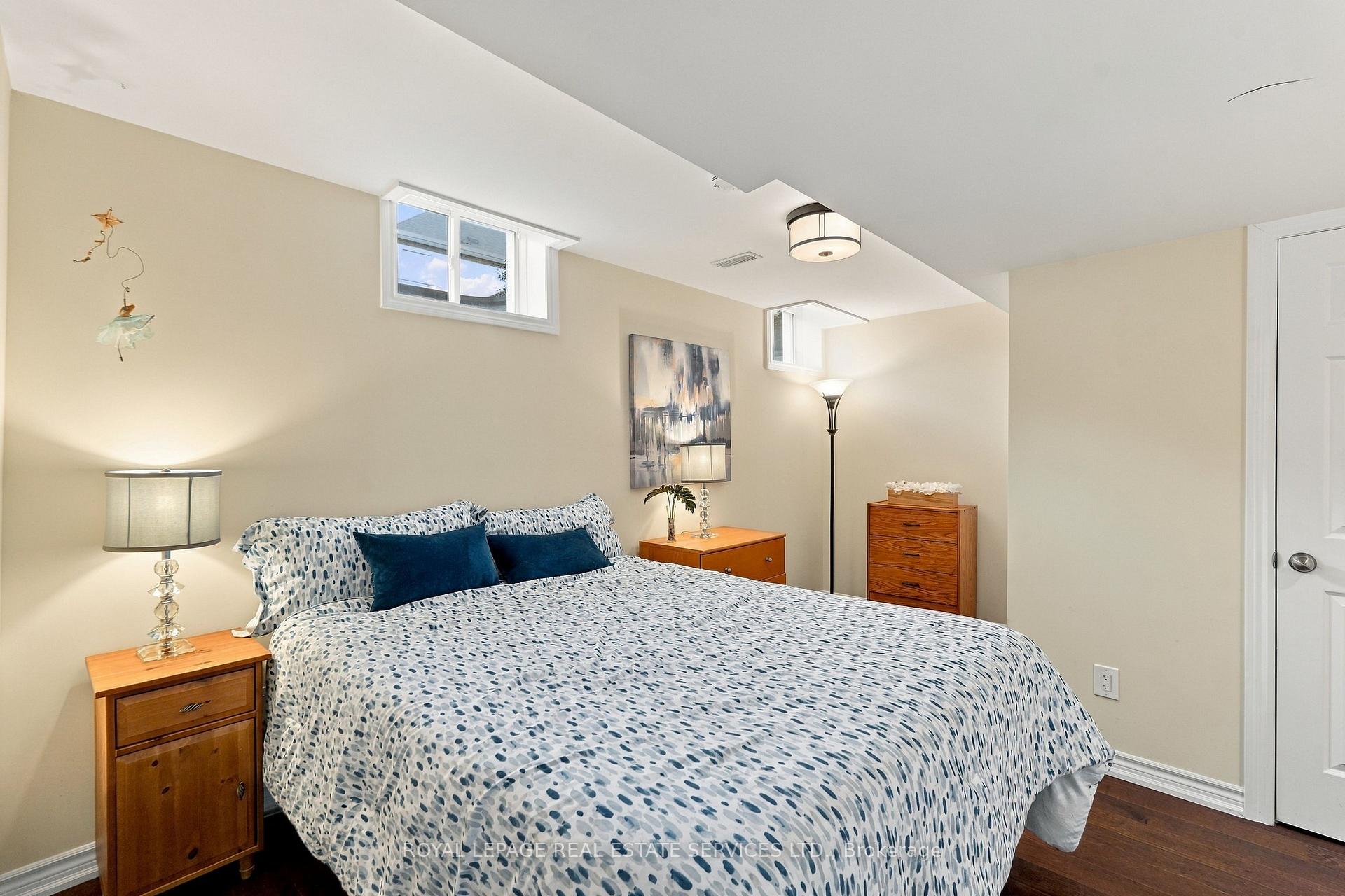 Photo 34 of 227 Alison Crescent, Oakville, Bronte — HOMEH