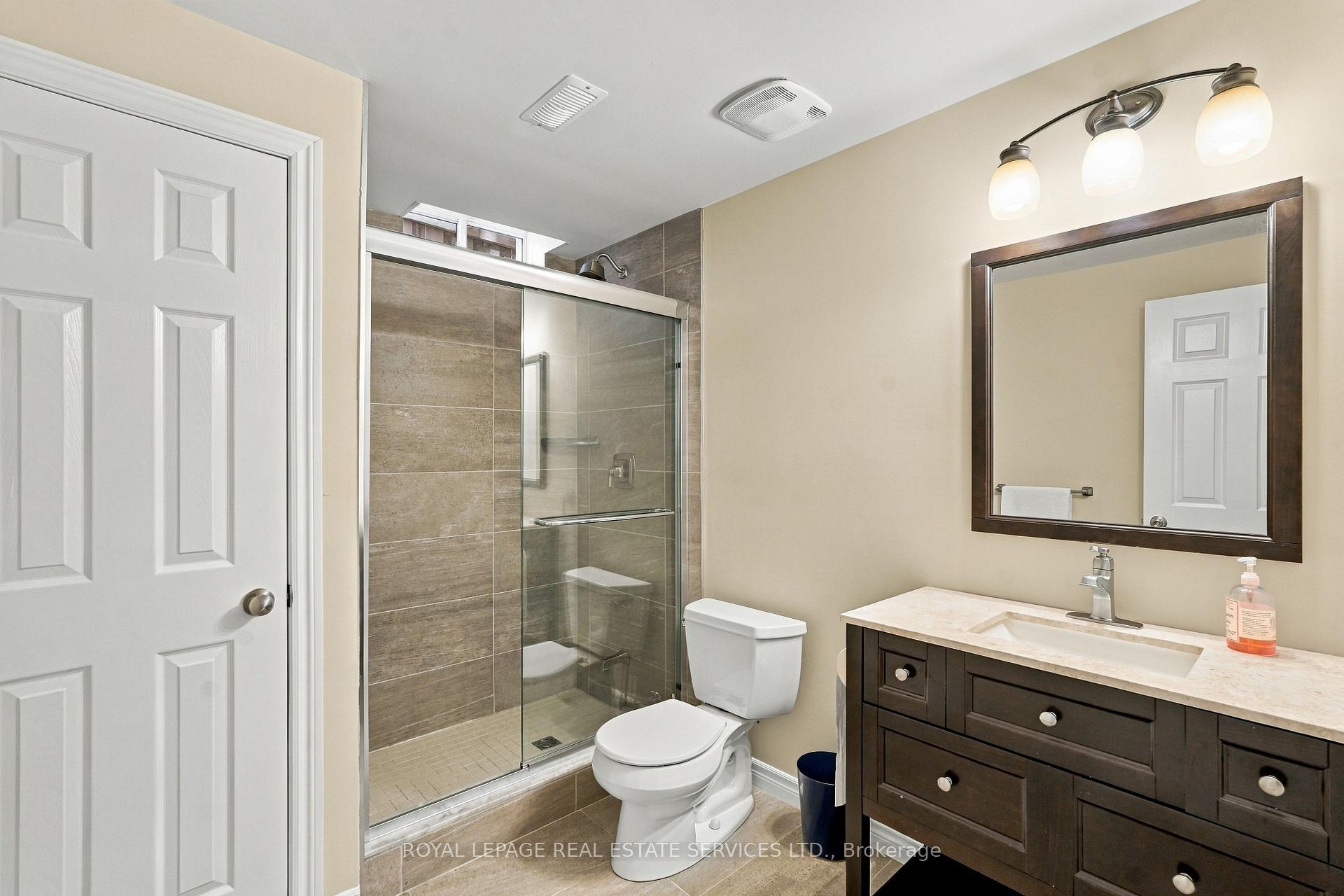Photo 36 of 227 Alison Crescent, Oakville, Bronte — HOMEH