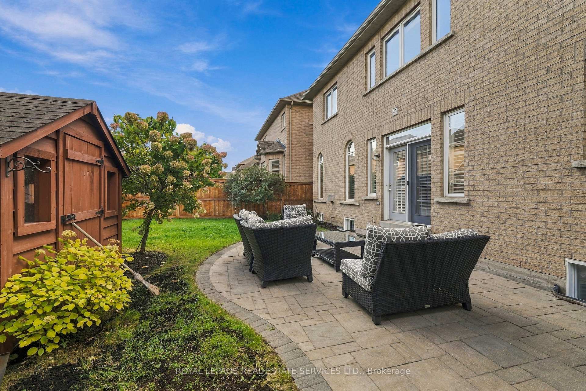 Photo 41 of 227 Alison Crescent, Oakville, Bronte — HOMEH