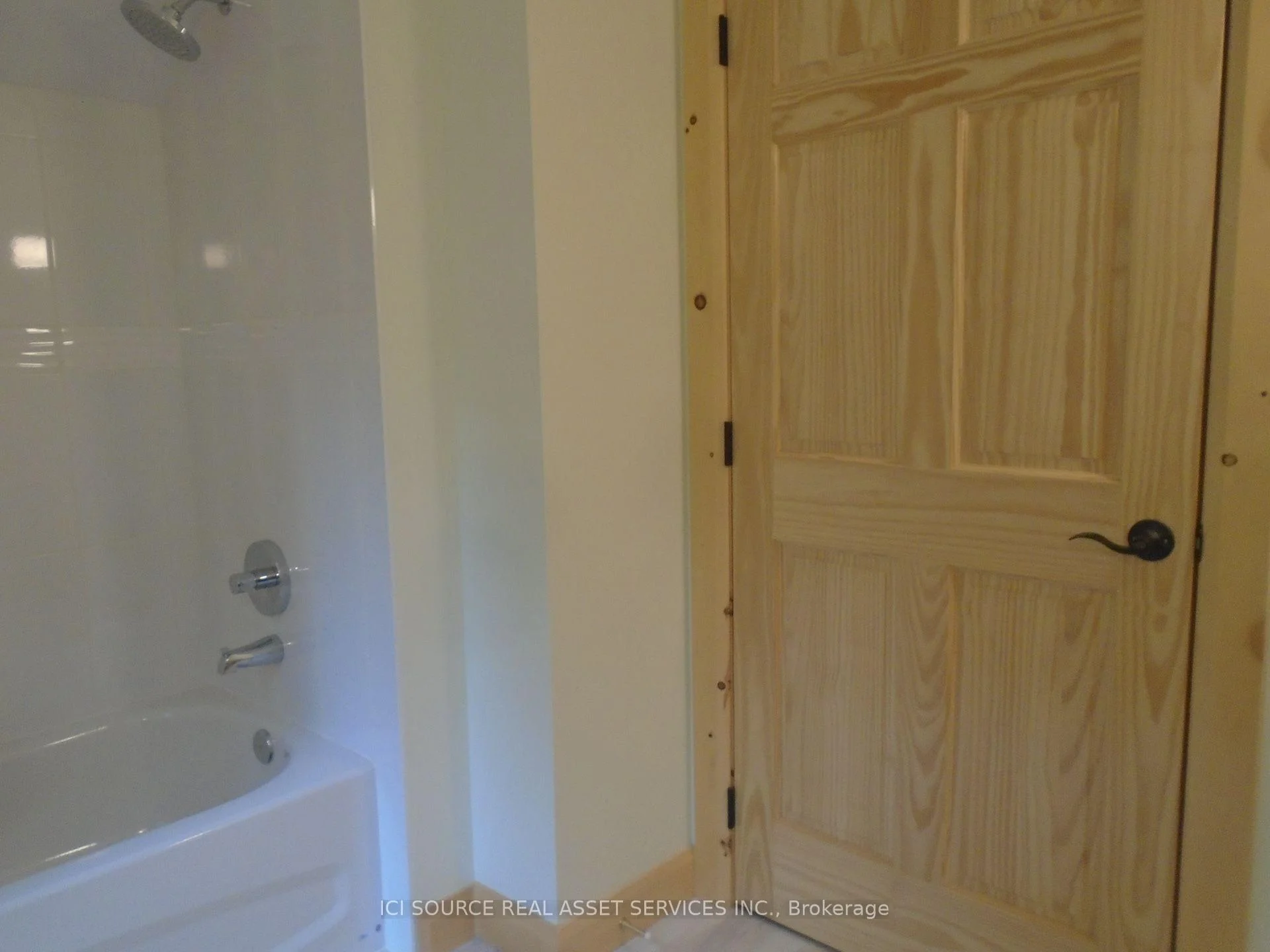 Photo 6 of 2137 Bennett Lake Road, Tay Valley, Bathurst/Burgess & Sherbrooke (Bathurst) Twp — HOMEH