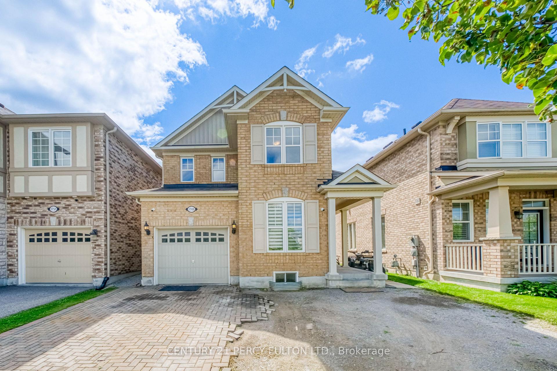 Photo 2 of 1749 Liatris Drive, Pickering, Duffin Heights — HOMEH