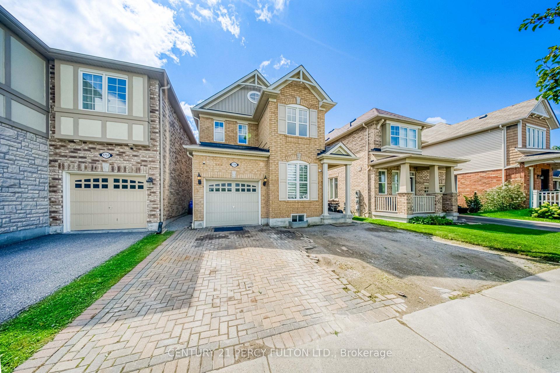 Photo 4 of 1749 Liatris Drive, Pickering, Duffin Heights — HOMEH