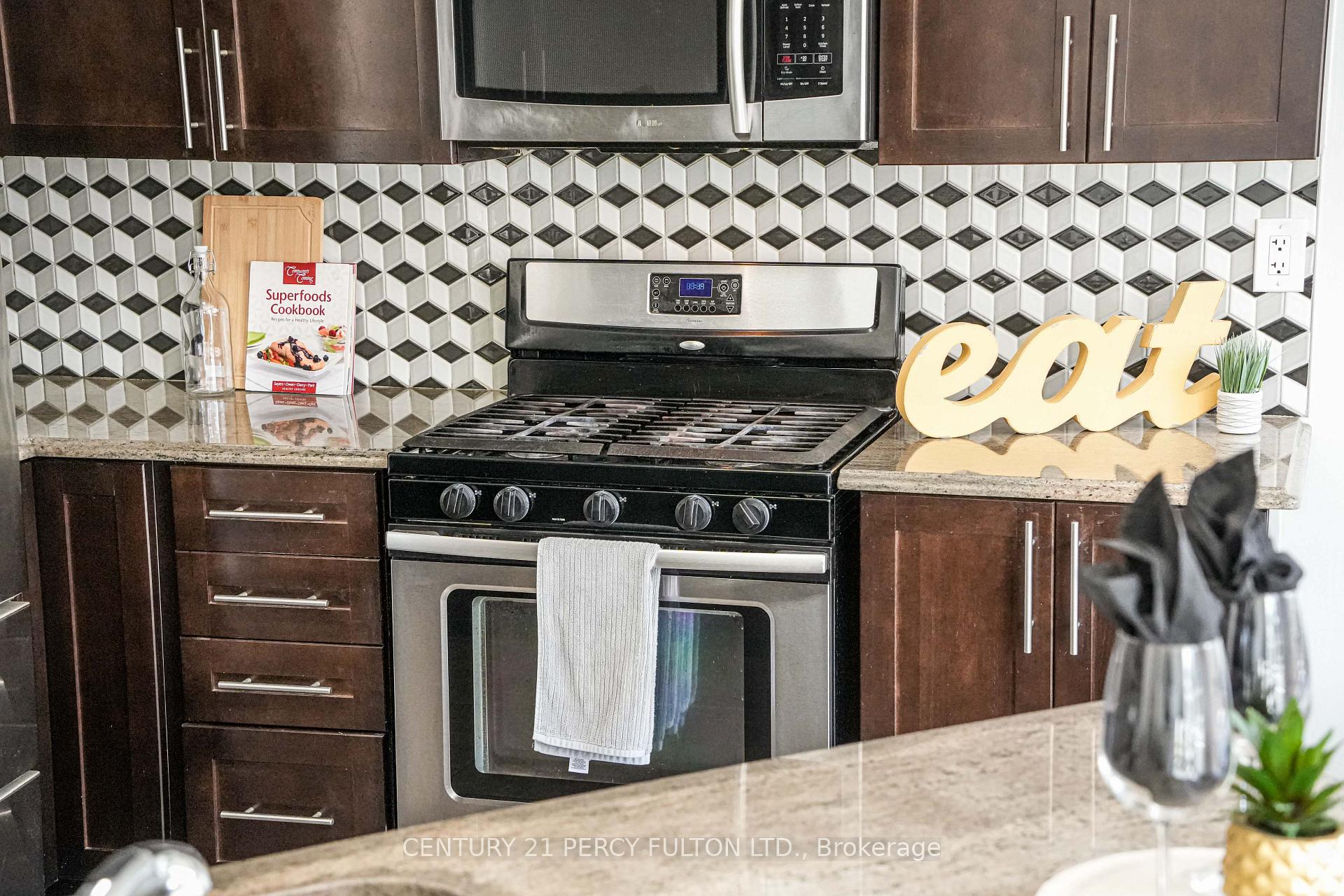 Photo 16 of 1749 Liatris Drive, Pickering, Duffin Heights — HOMEH