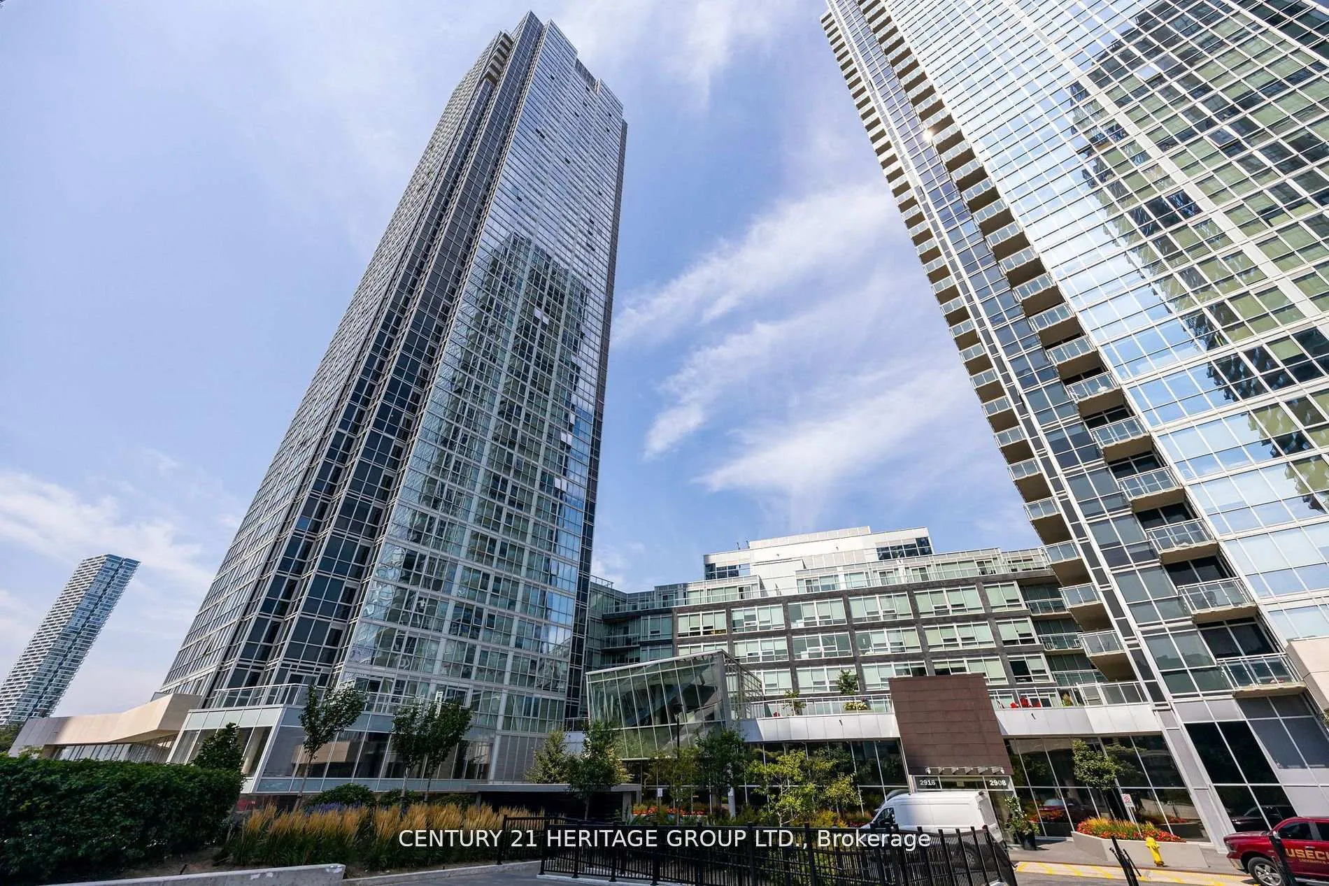 Photo 3 of Unit 1807, 2916 Highway 7, Vaughan, Concord — HOMEH