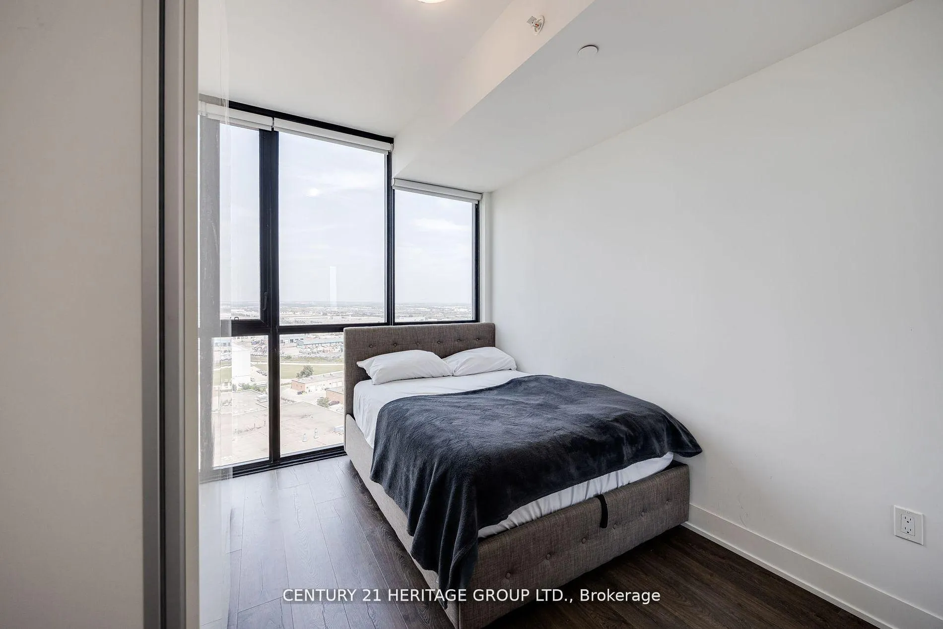 Photo 14 of Unit 1807, 2916 Highway 7, Vaughan, Concord — HOMEH