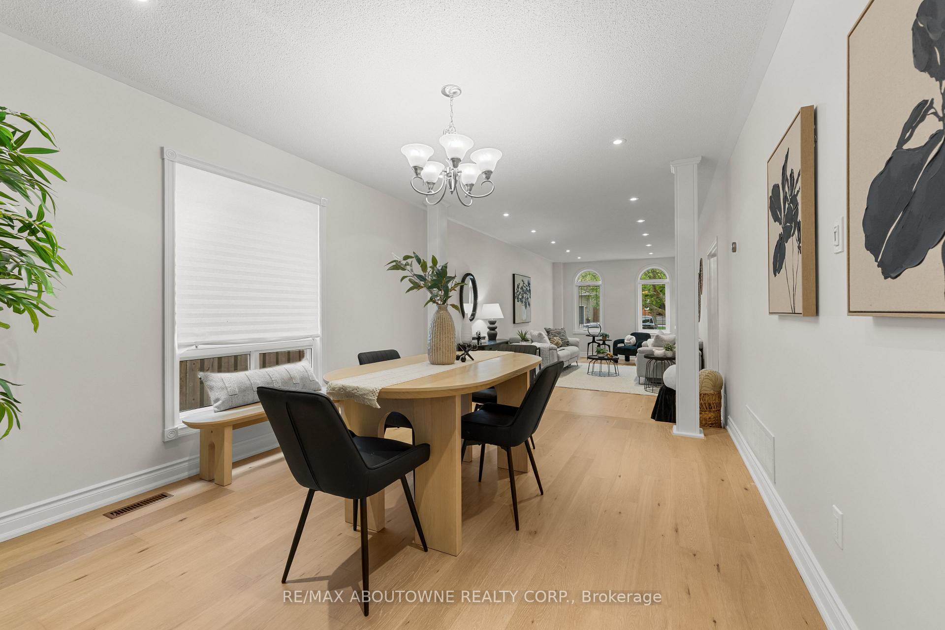 Photo 18 of 435 March Crescent, Oakville, River Oaks — HOMEH