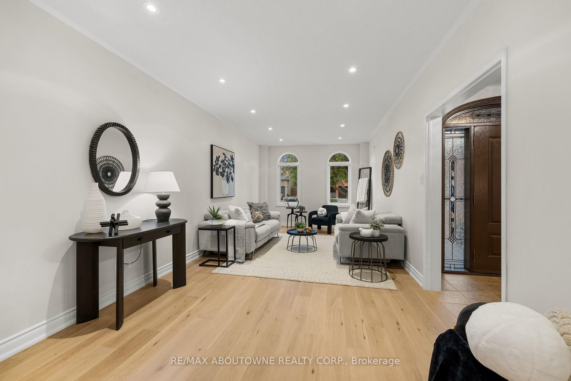 Photo 20 of 435 March Crescent, Oakville, River Oaks — HOMEH