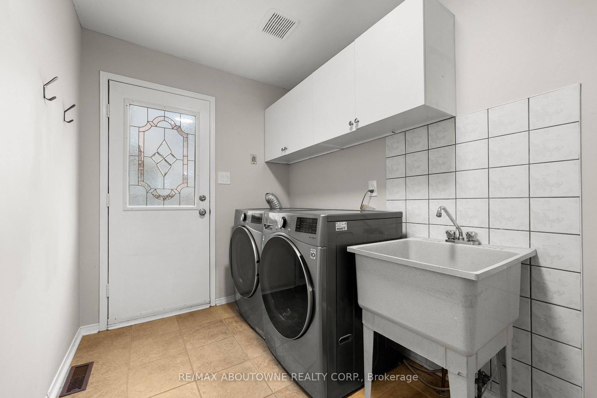 Photo 23 of 435 March Crescent, Oakville, River Oaks — HOMEH