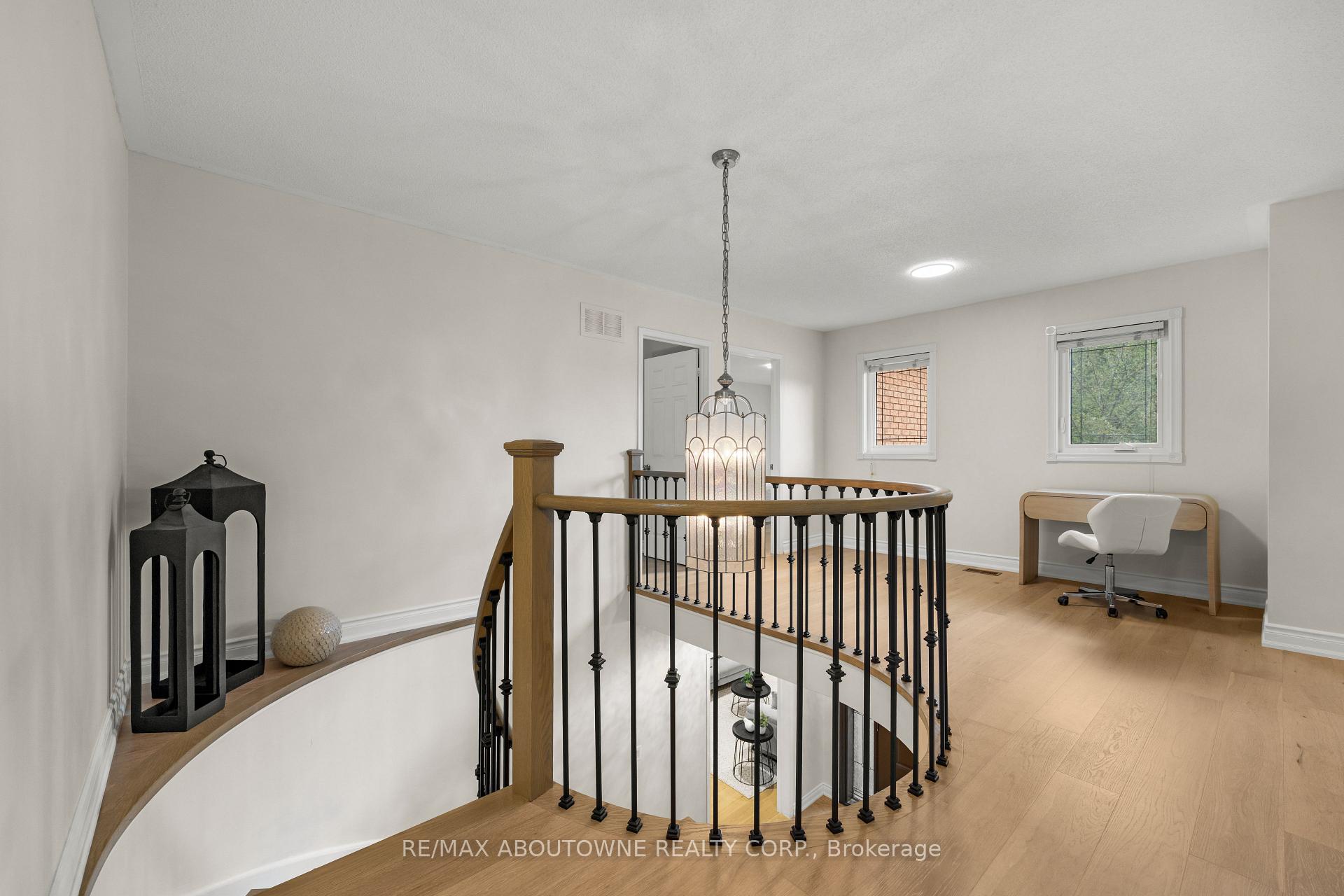 Photo 26 of 435 March Crescent, Oakville, River Oaks — HOMEH