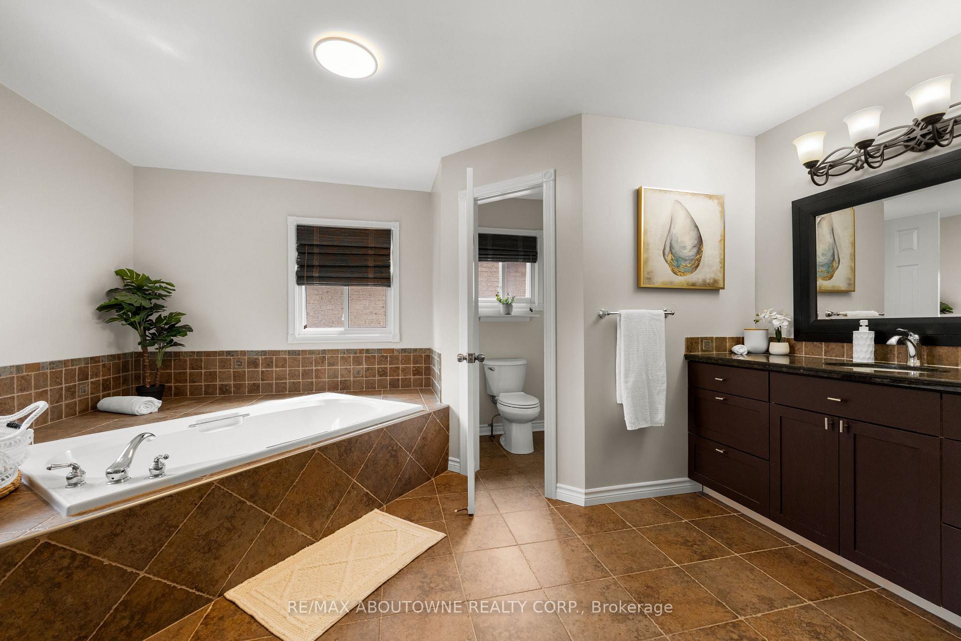 Photo 30 of 435 March Crescent, Oakville, River Oaks — HOMEH
