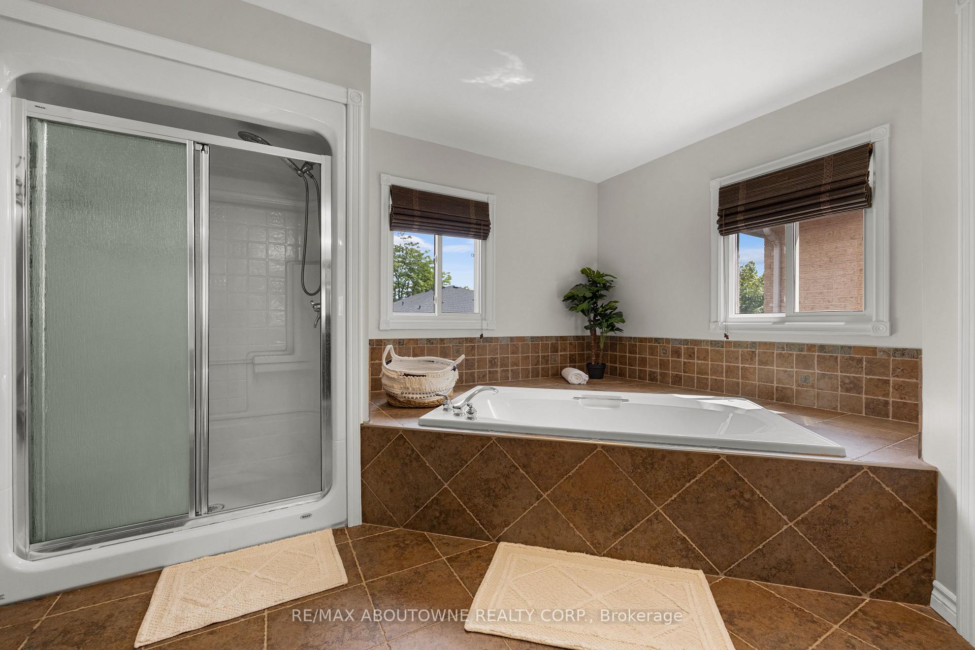 Photo 31 of 435 March Crescent, Oakville, River Oaks — HOMEH