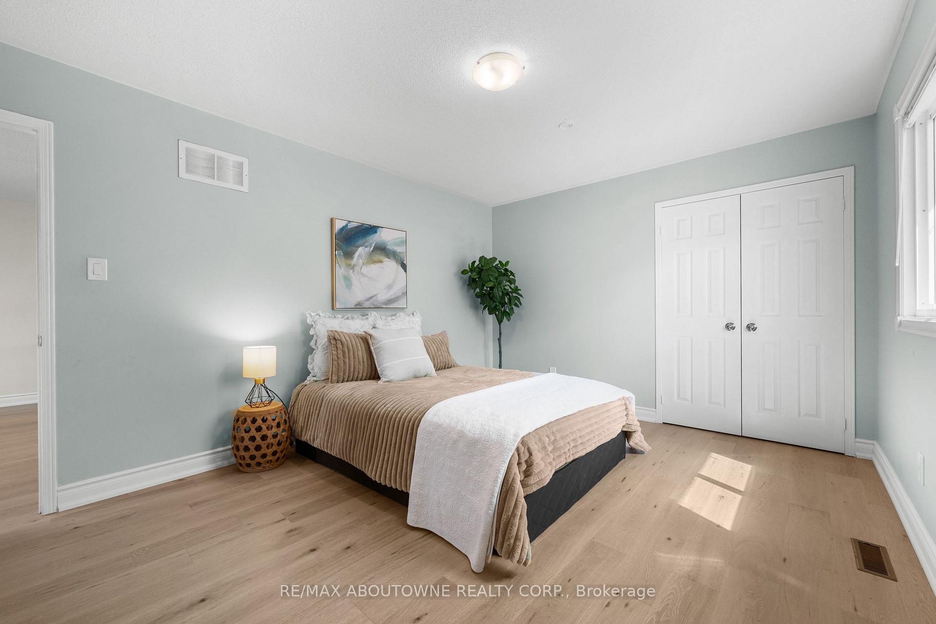Photo 37 of 435 March Crescent, Oakville, River Oaks — HOMEH