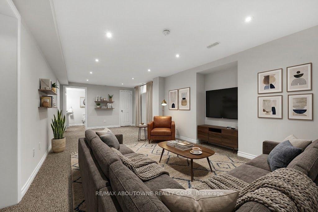 Photo 43 of 435 March Crescent, Oakville, River Oaks — HOMEH