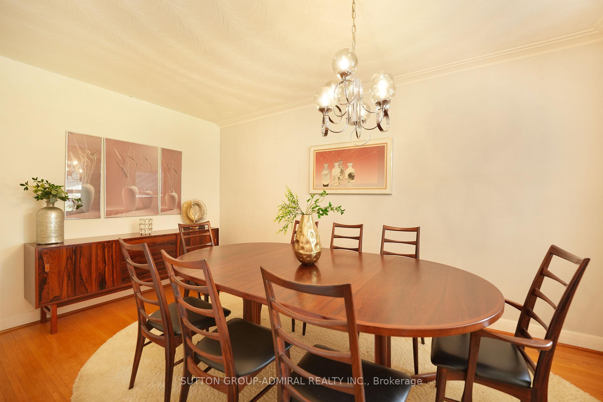 Photo 8 of 14 Thurrock Road, North York, Glenfield-Jane Heights — HOMEH