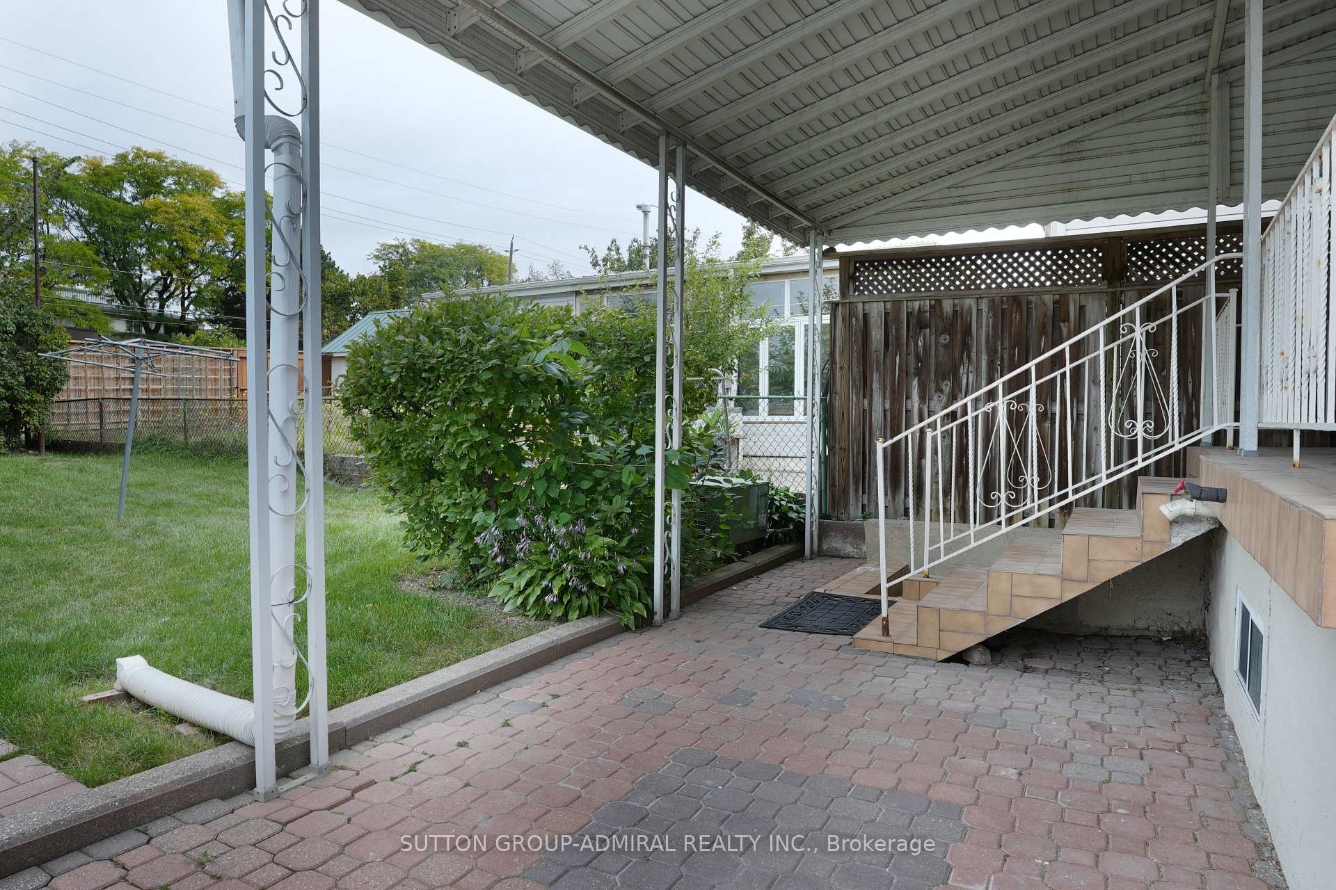 Photo 21 of 14 Thurrock Road, North York, Glenfield-Jane Heights — HOMEH