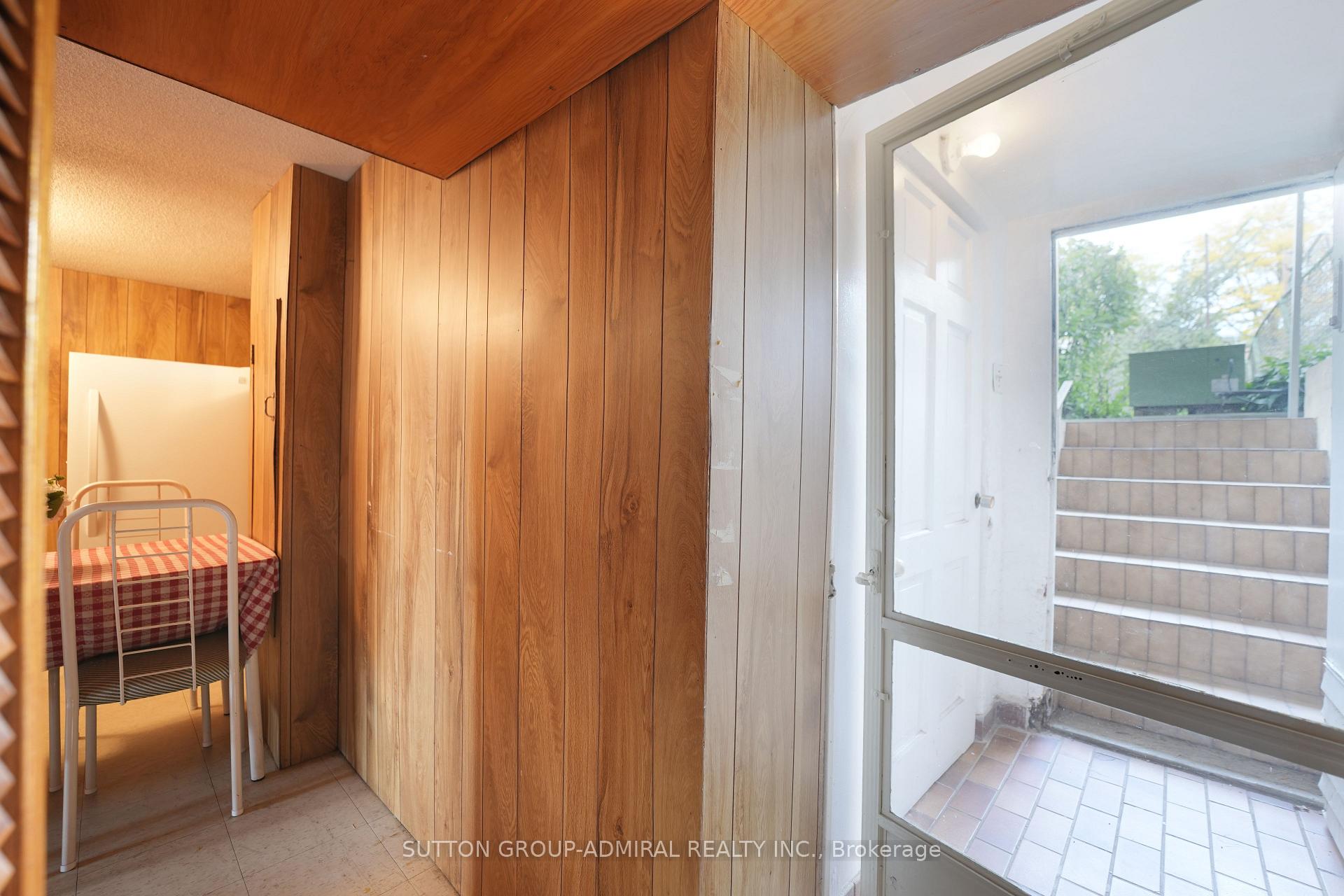 Photo 23 of 14 Thurrock Road, North York, Glenfield-Jane Heights — HOMEH