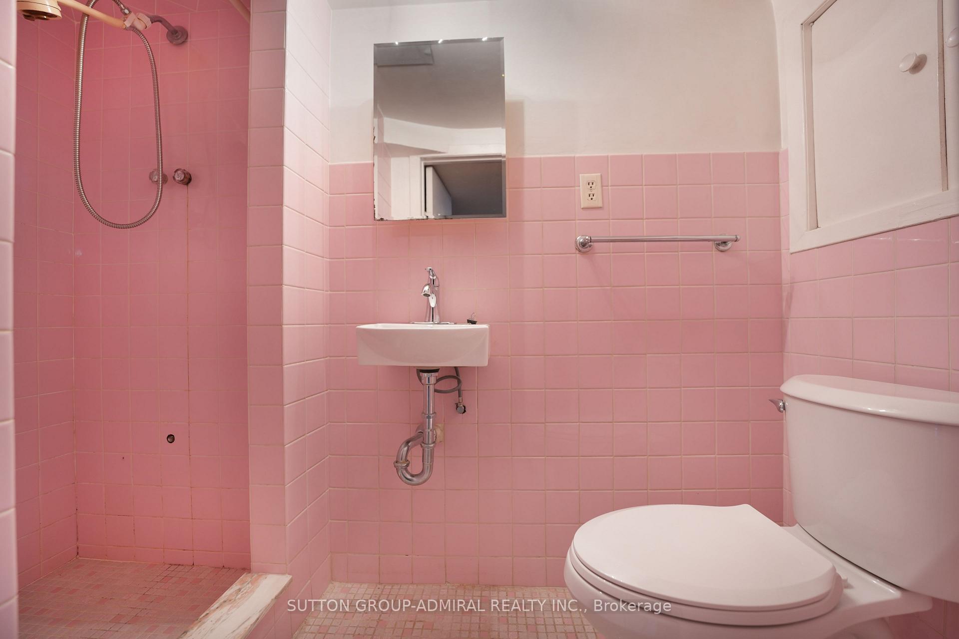 Photo 33 of 14 Thurrock Road, North York, Glenfield-Jane Heights — HOMEH