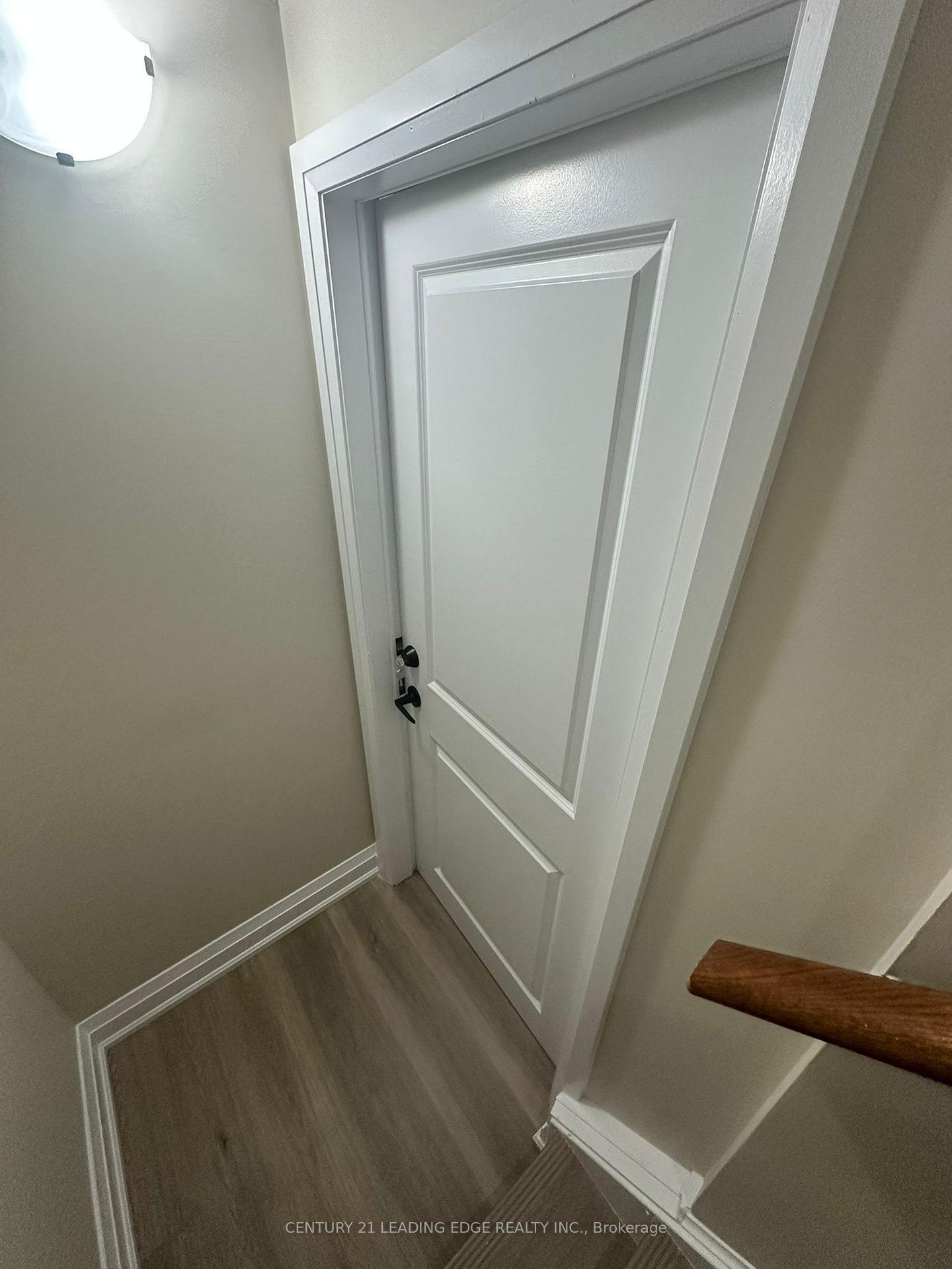 Photo 8 of 2026 Laurelcrest Place, Oakville, Westmount — HOMEH