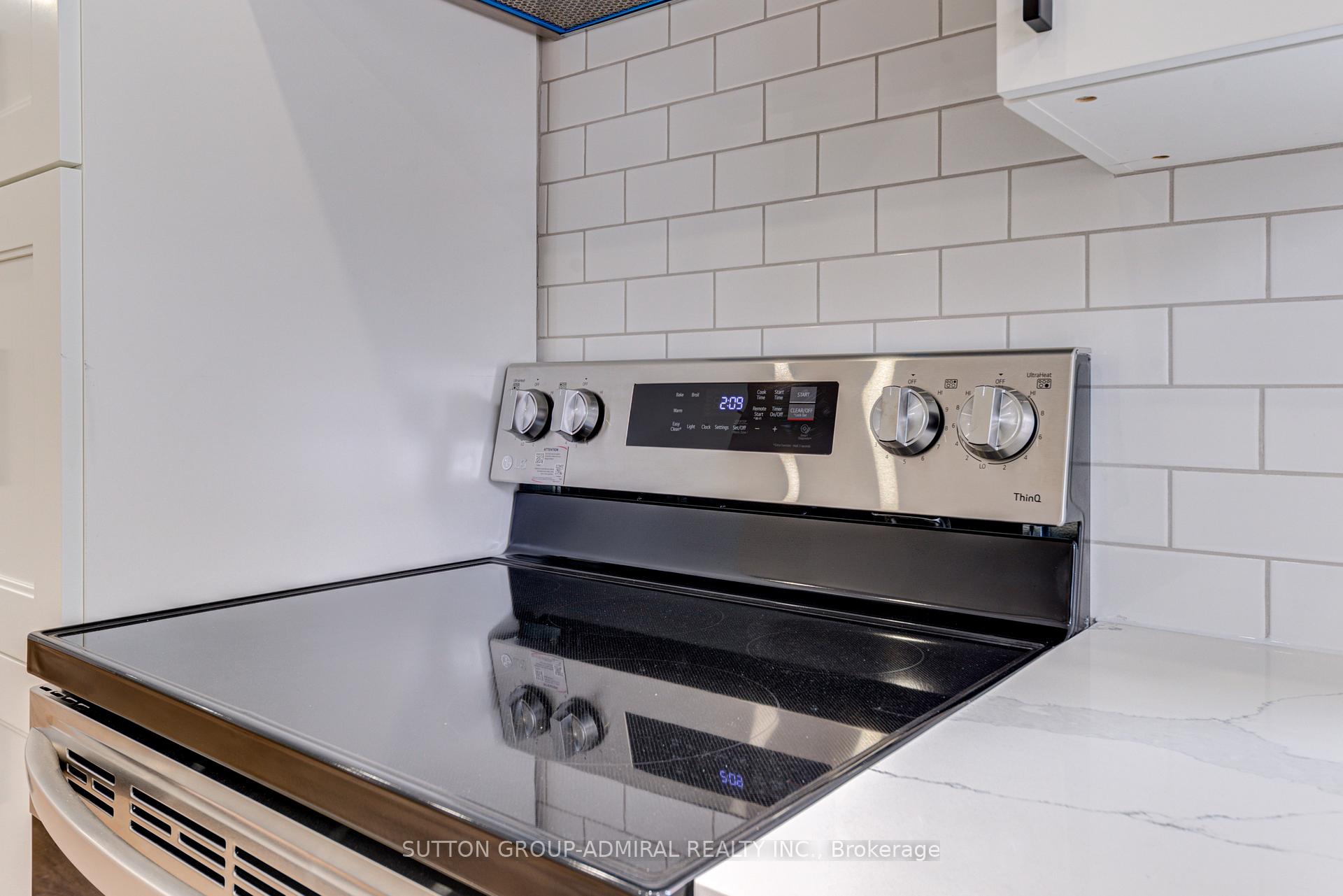 Photo 16 of Unit 3, 167 Collier Street, Barrie, North Shore — HOMEH