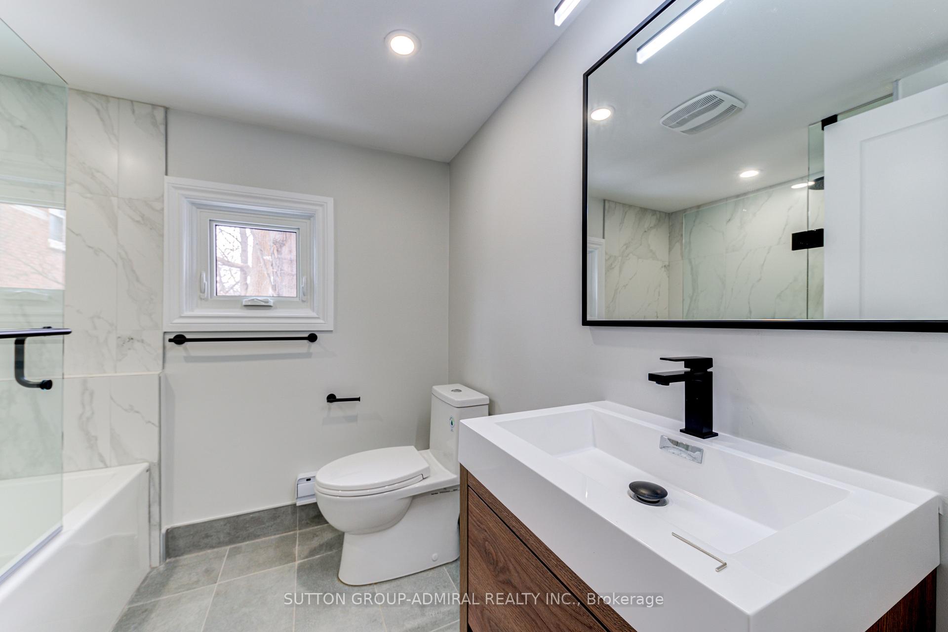 Photo 17 of Unit 3, 167 Collier Street, Barrie, North Shore — HOMEH