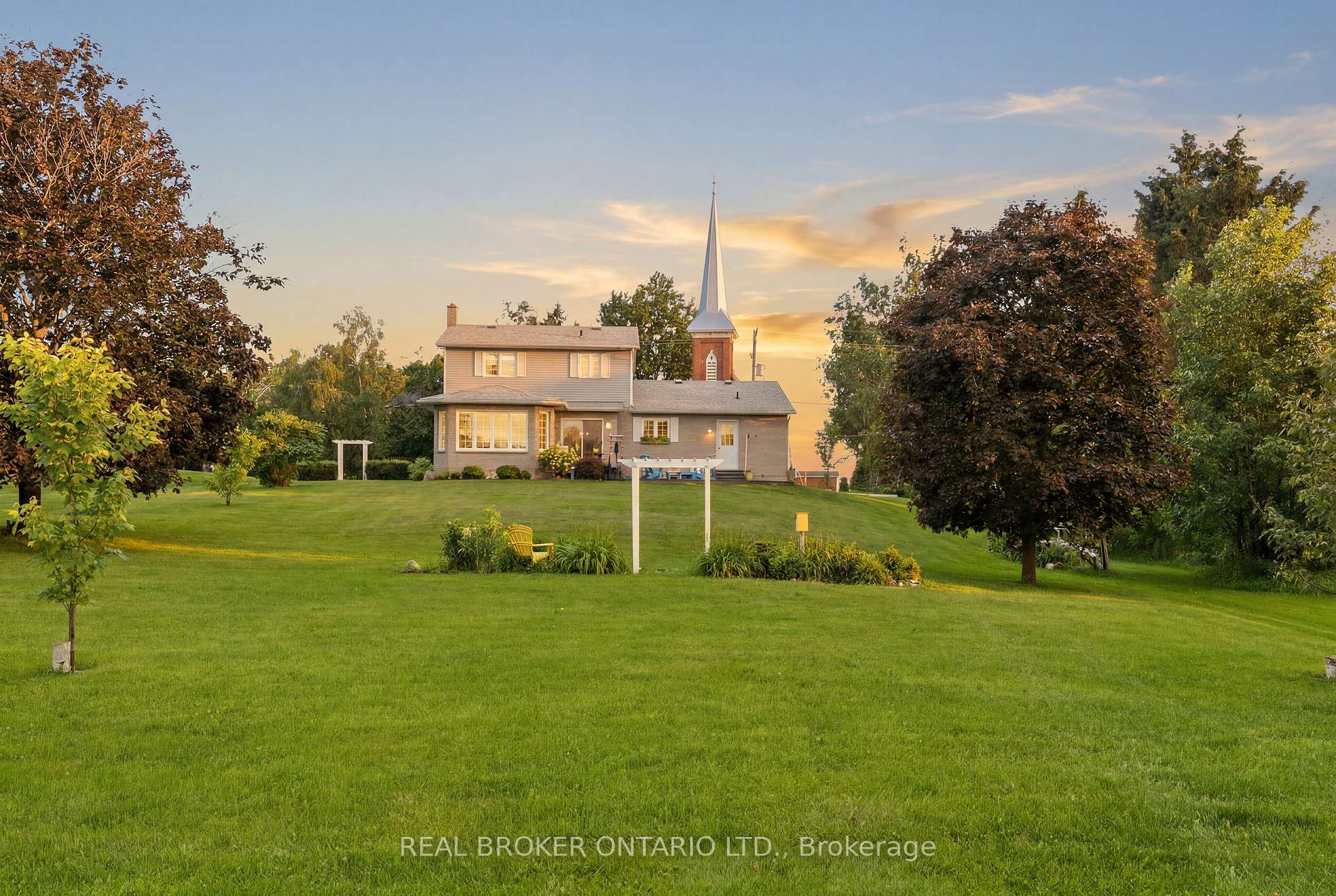 Photo 3 of 10532 Main Street, North Dundas, North Dundas (Mountain) Twp — HOMEH
