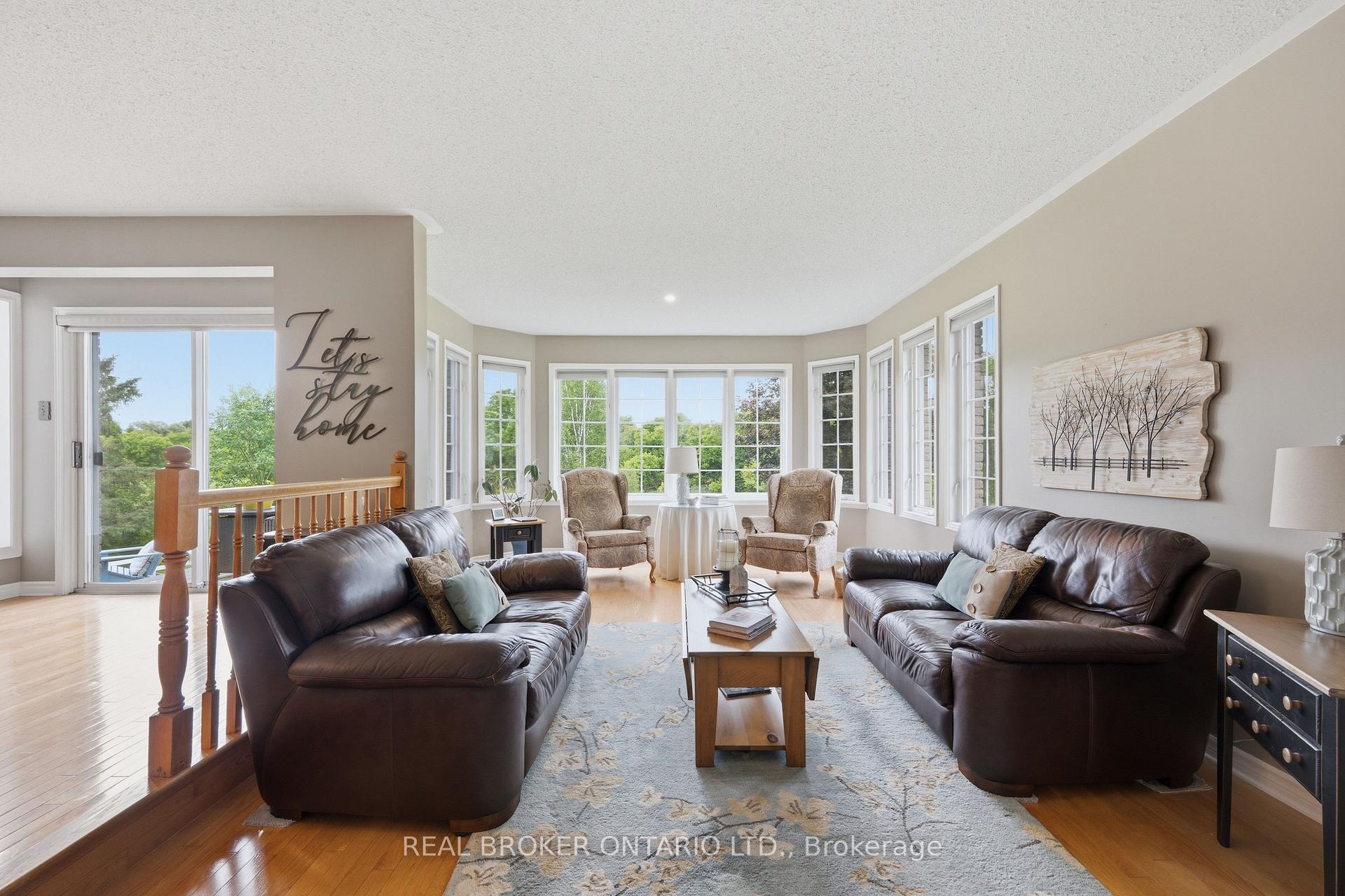 Photo 8 of 10532 Main Street, North Dundas, North Dundas (Mountain) Twp — HOMEH