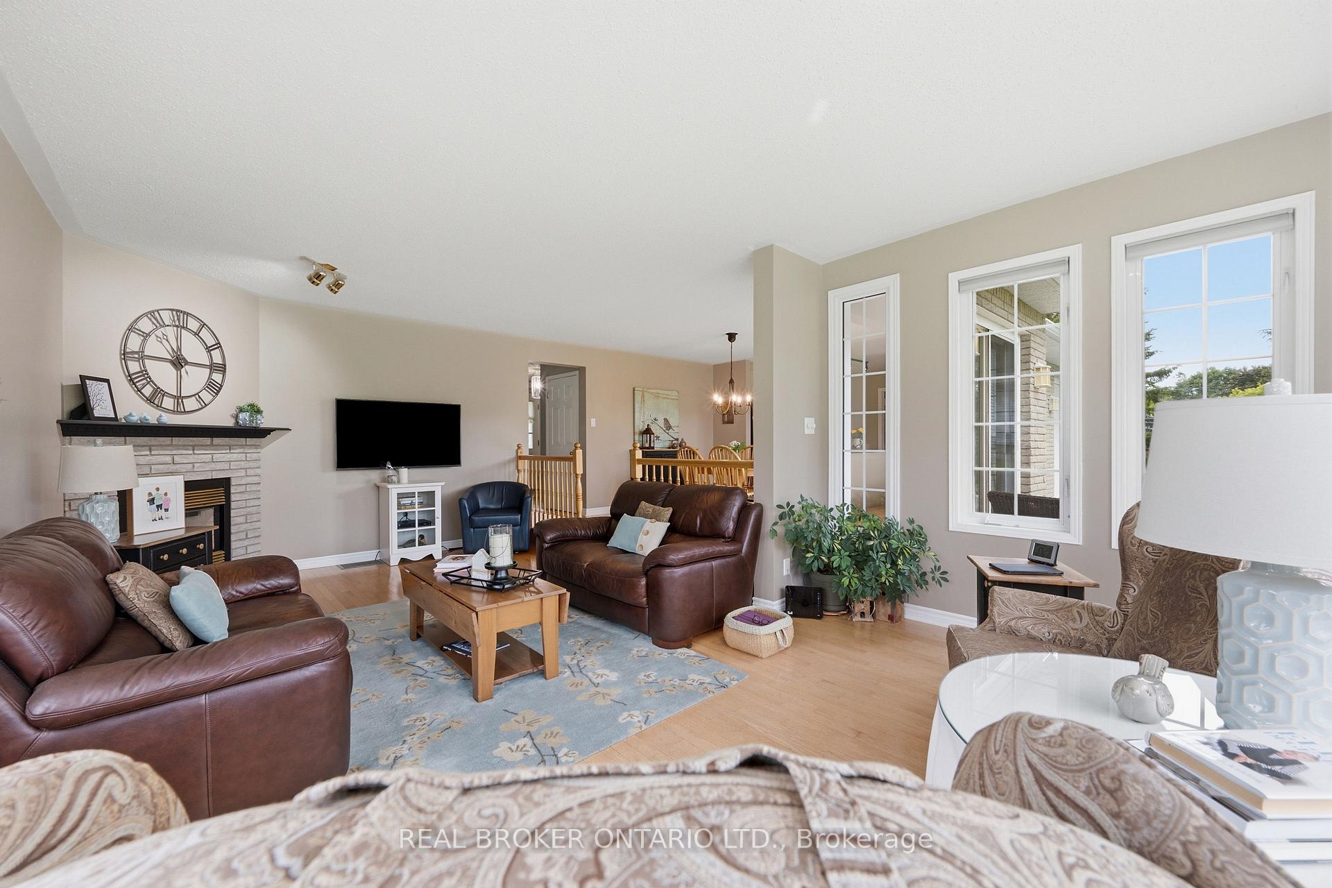 Photo 11 of 10532 Main Street, North Dundas, North Dundas (Mountain) Twp — HOMEH