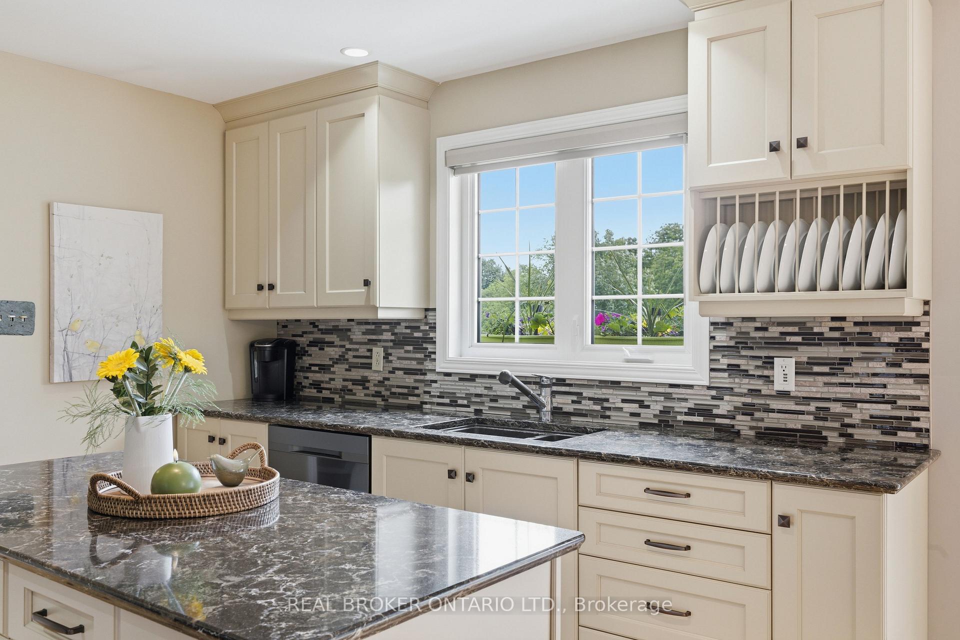 Photo 23 of 10532 Main Street, North Dundas, North Dundas (Mountain) Twp — HOMEH