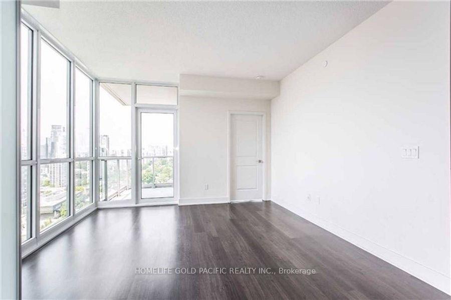 Photo 5 of Unit 2107, 88 Sheppard Avenue E, North York, Willowdale East — HOMEH