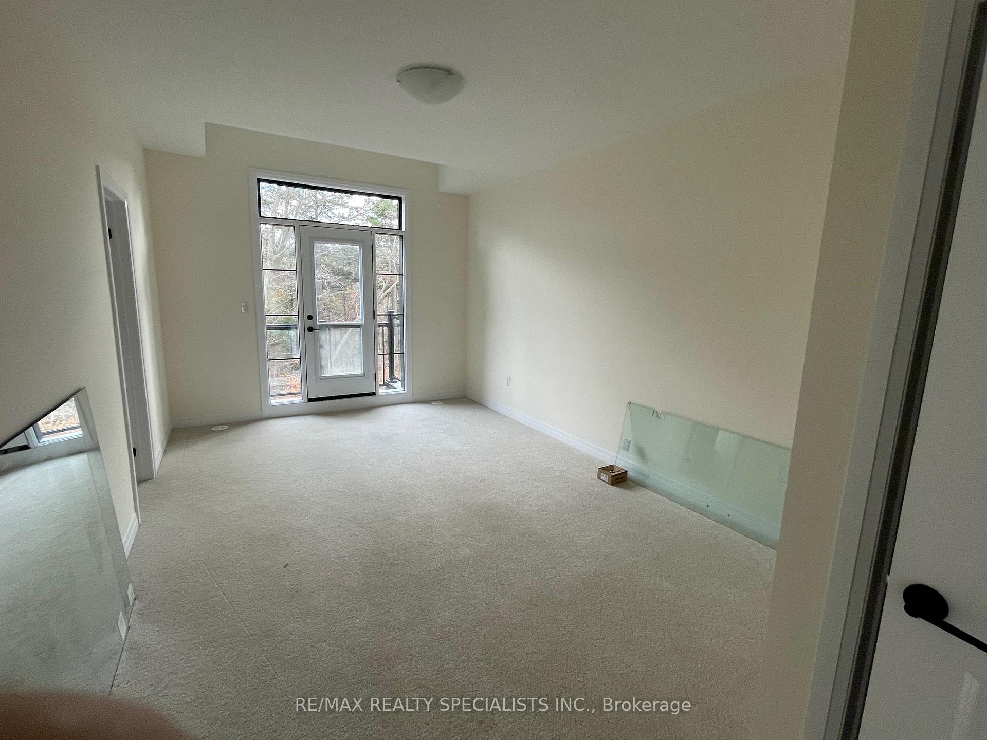 Photo 9 of 39 De La Roche Drive, Vaughan, Vellore Village — HOMEH