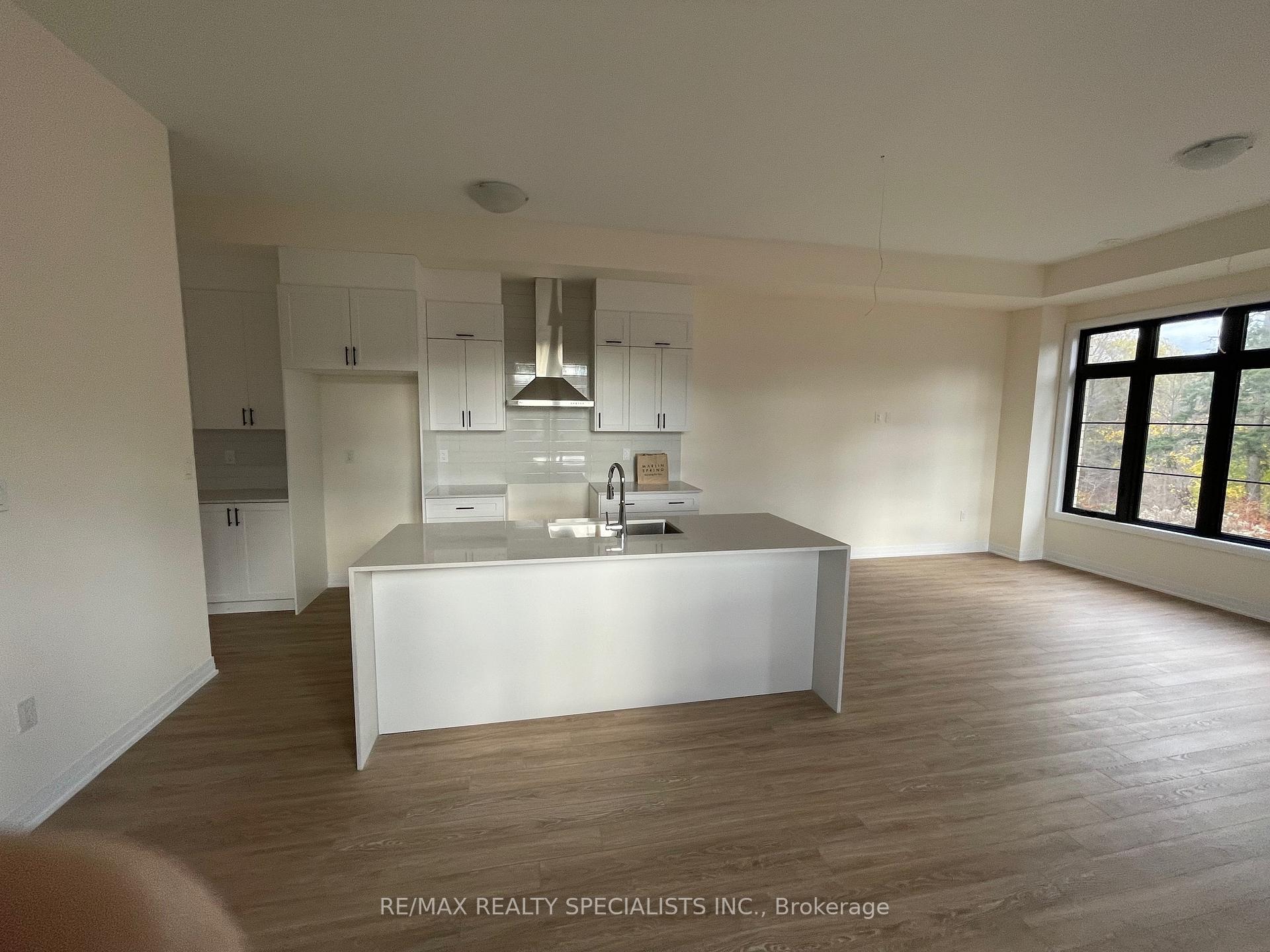 Photo 20 of 39 De La Roche Drive, Vaughan, Vellore Village — HOMEH