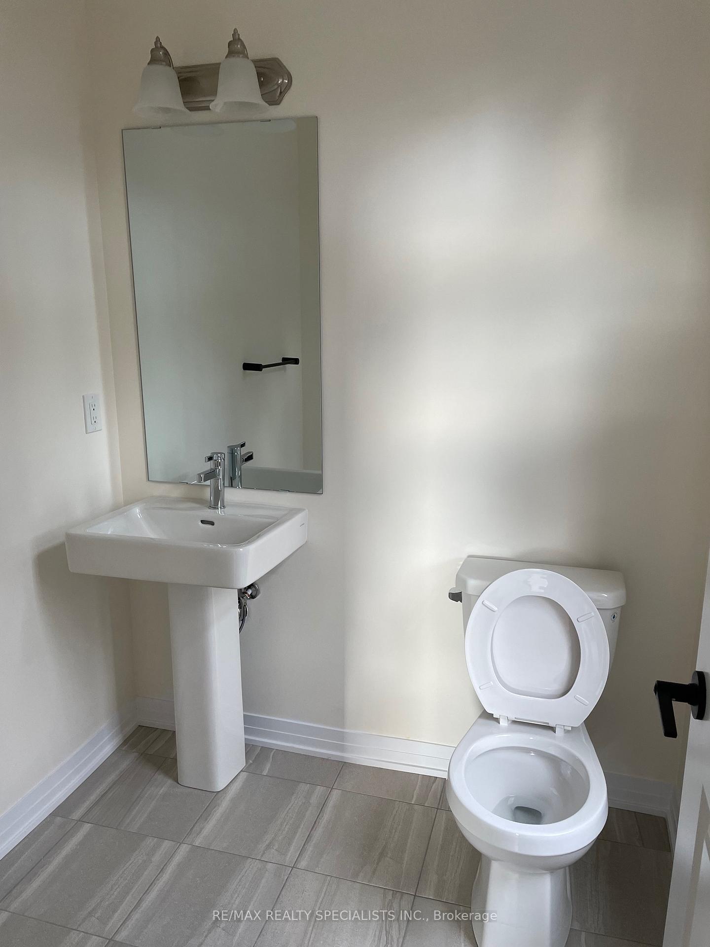 Photo 22 of 39 De La Roche Drive, Vaughan, Vellore Village — HOMEH