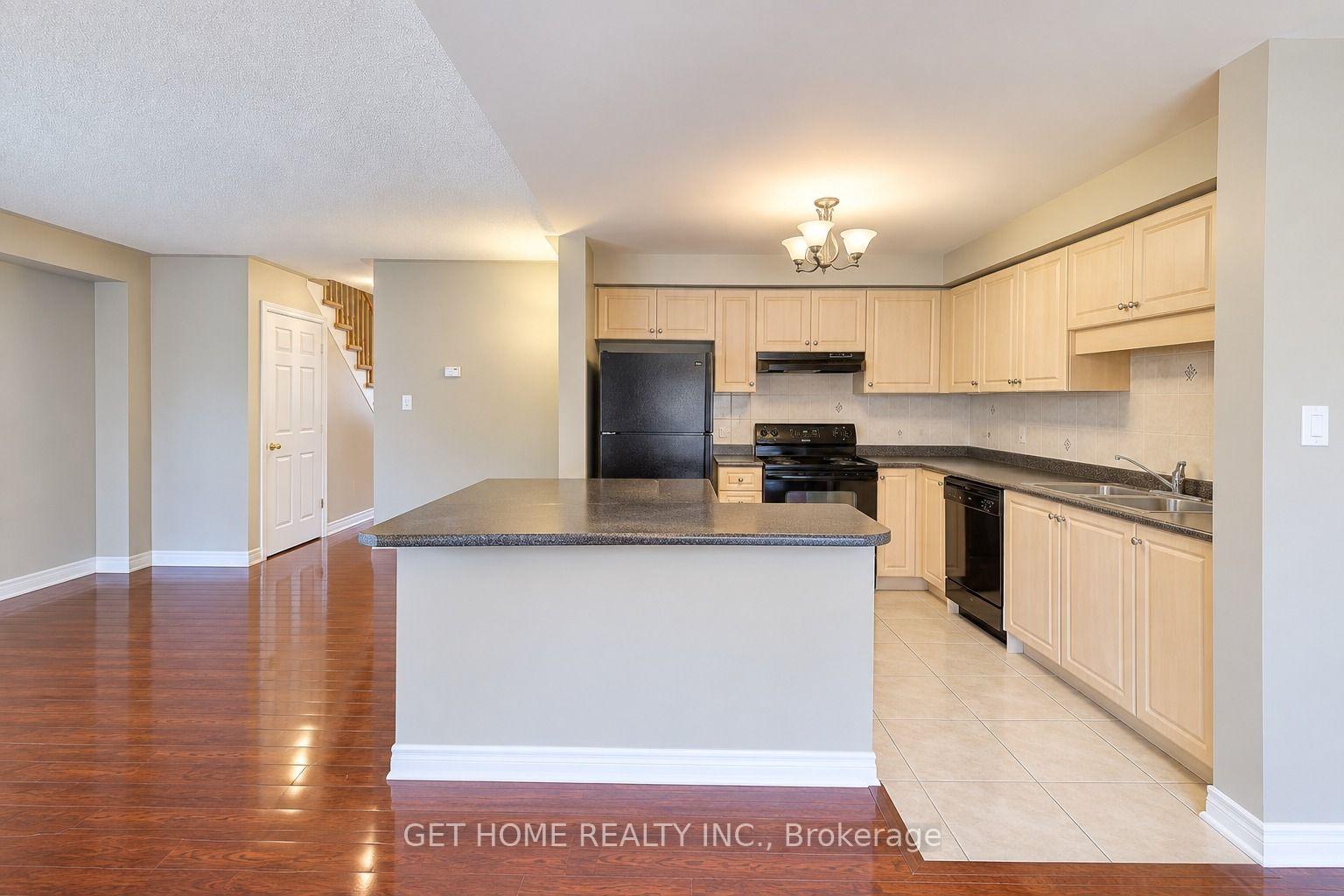 Photo 3 of 21 Forest Valley Road, Markham, Greensborough — HOMEH
