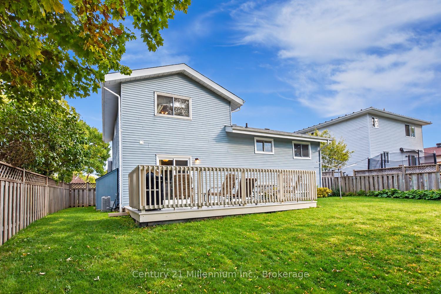 Photo 10 of 18 Dillon Drive, Collingwood — HOMEH