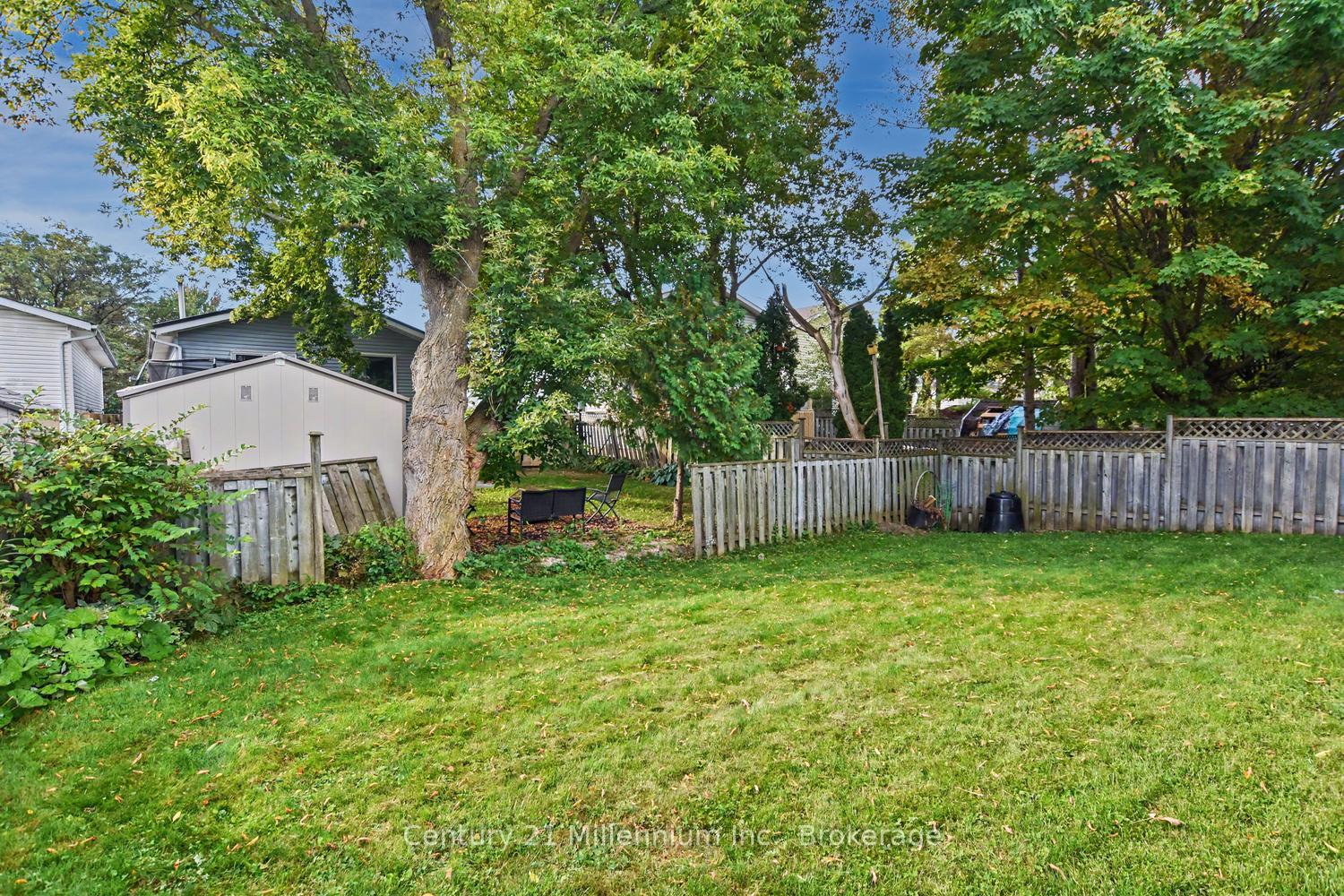 Photo 16 of 18 Dillon Drive, Collingwood — HOMEH
