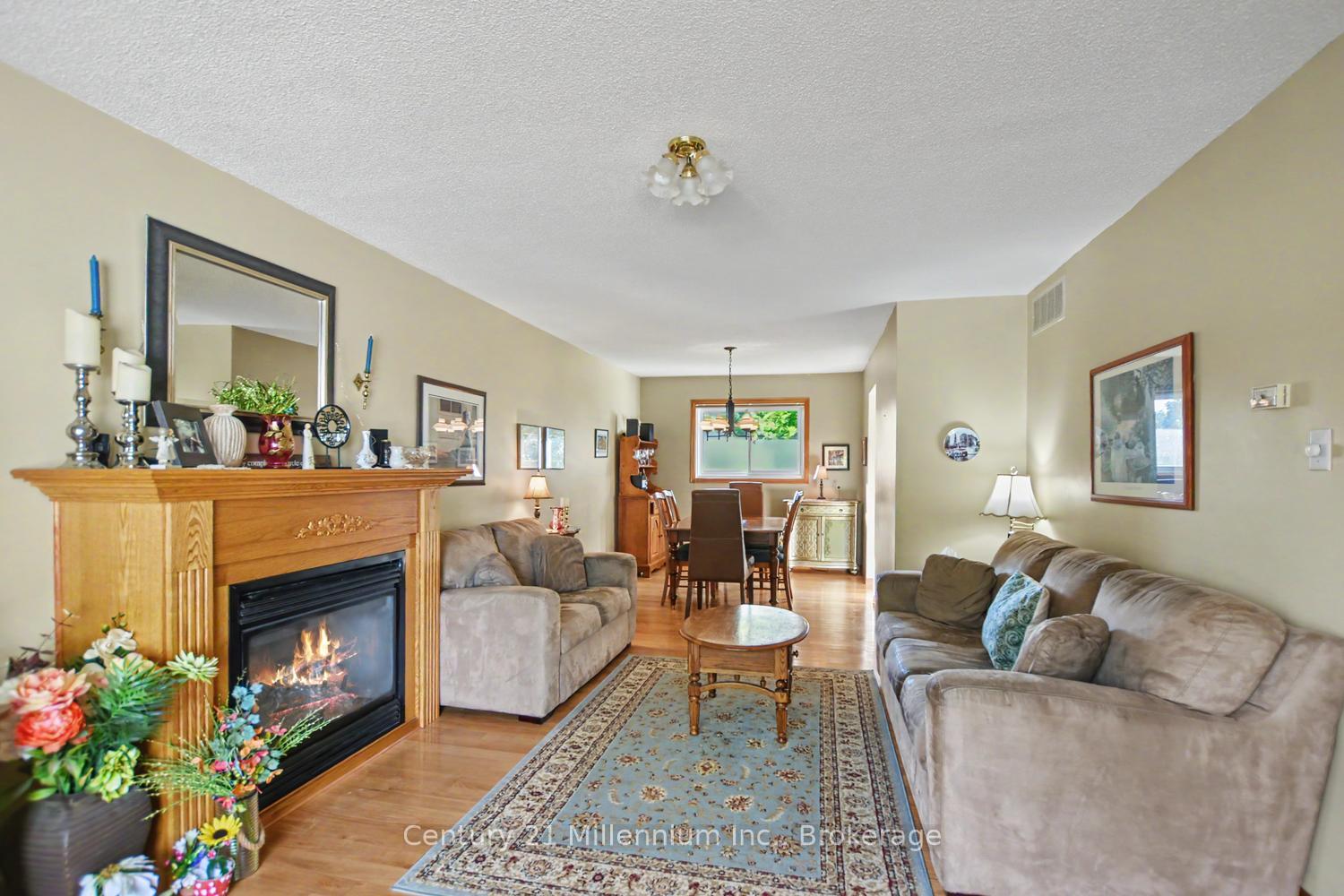 Photo 22 of 18 Dillon Drive, Collingwood — HOMEH