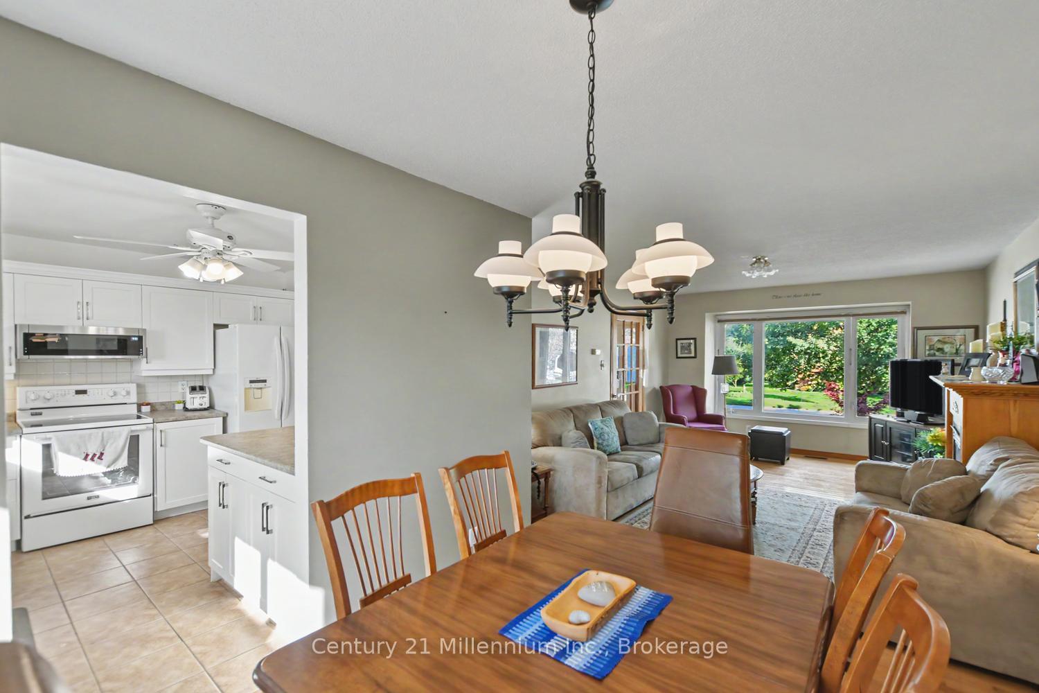 Photo 24 of 18 Dillon Drive, Collingwood — HOMEH