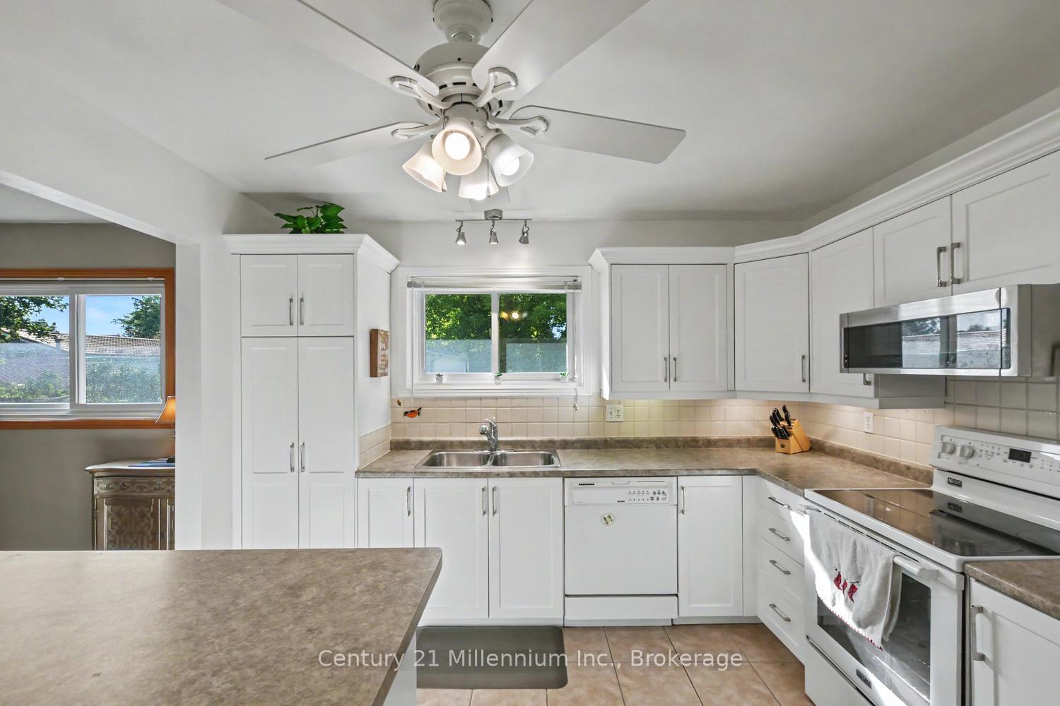 Photo 25 of 18 Dillon Drive, Collingwood — HOMEH