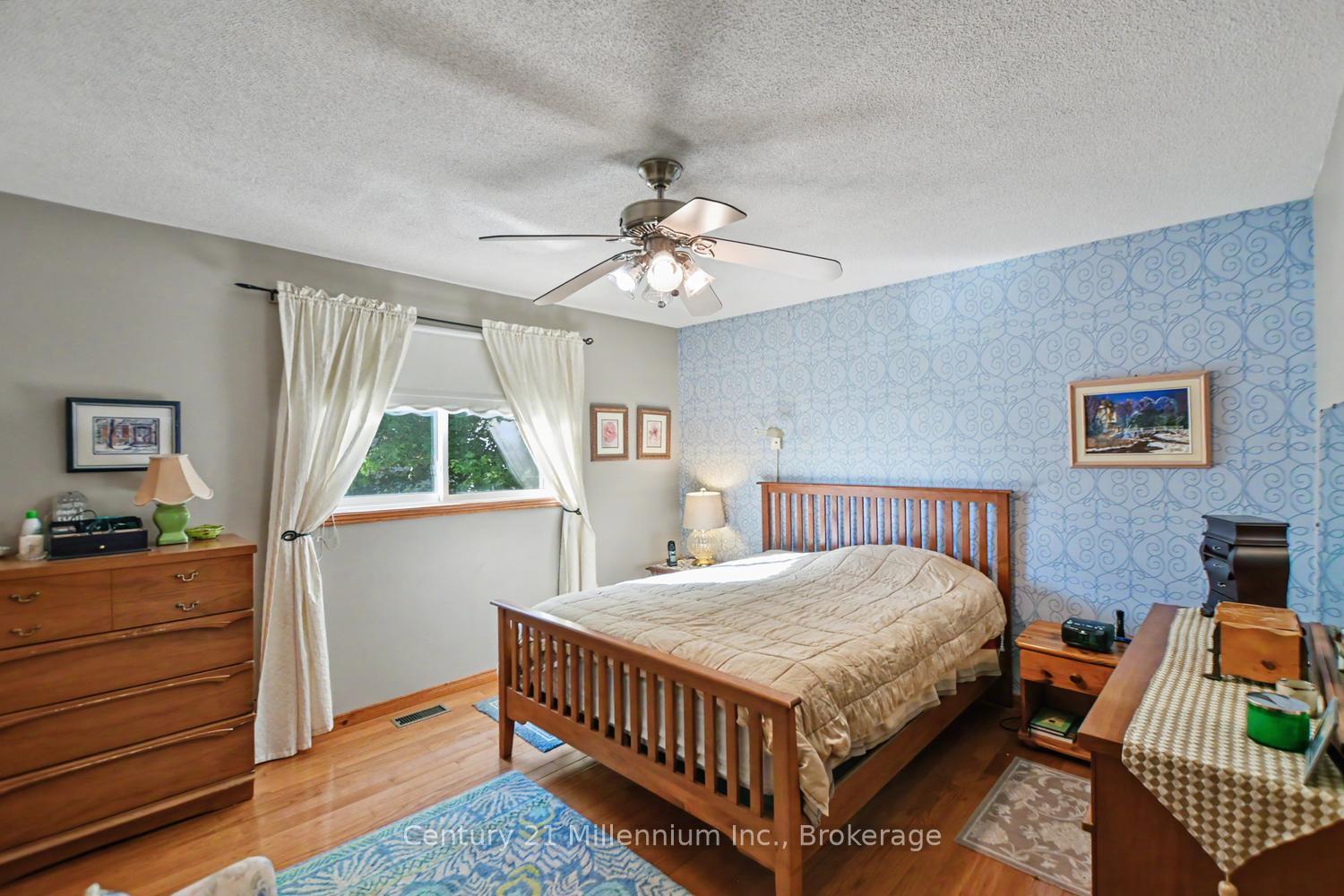 Photo 28 of 18 Dillon Drive, Collingwood — HOMEH