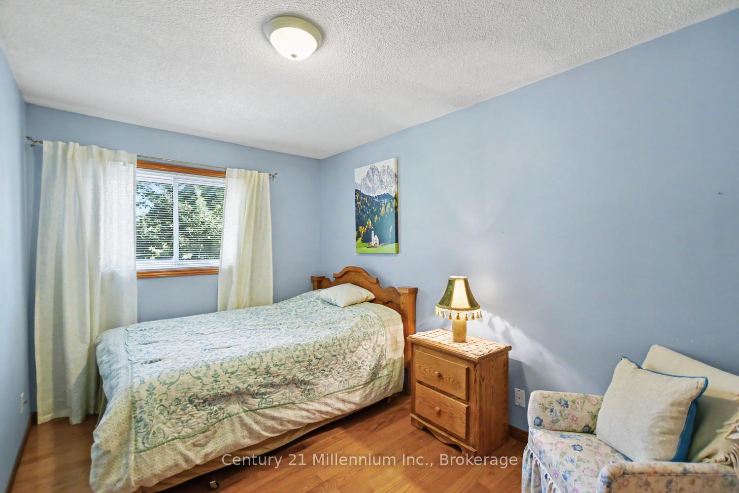 Photo 32 of 18 Dillon Drive, Collingwood — HOMEH