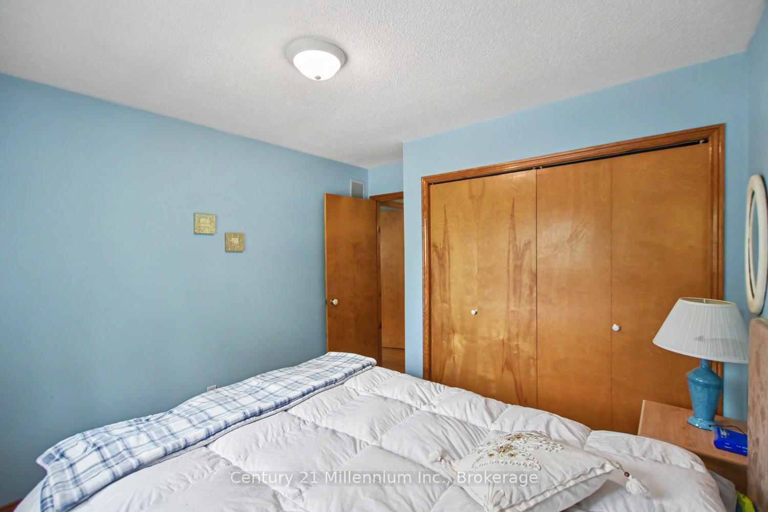 Photo 36 of 18 Dillon Drive, Collingwood — HOMEH