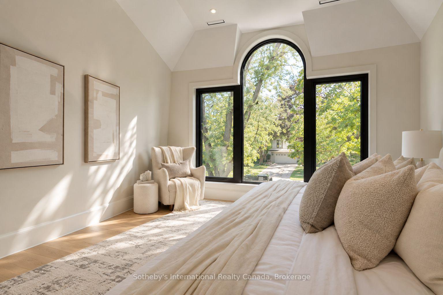 Photo 20 of 123 Tavistock Square, Oakville, Southwest — HOMEH