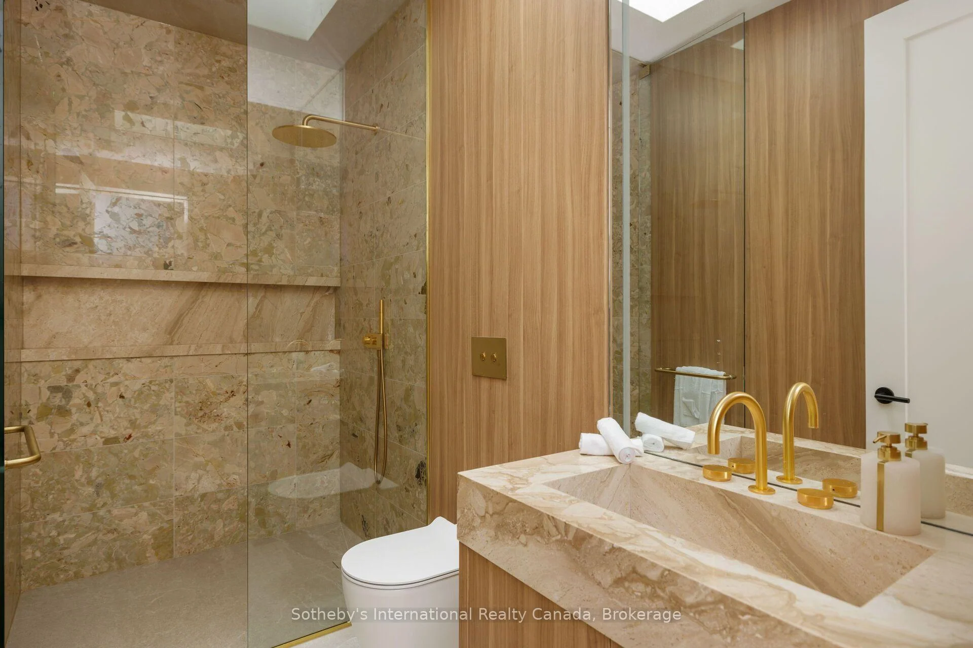 Photo 19 of 123 Tavistock Square, Oakville, Southwest — HOMEH