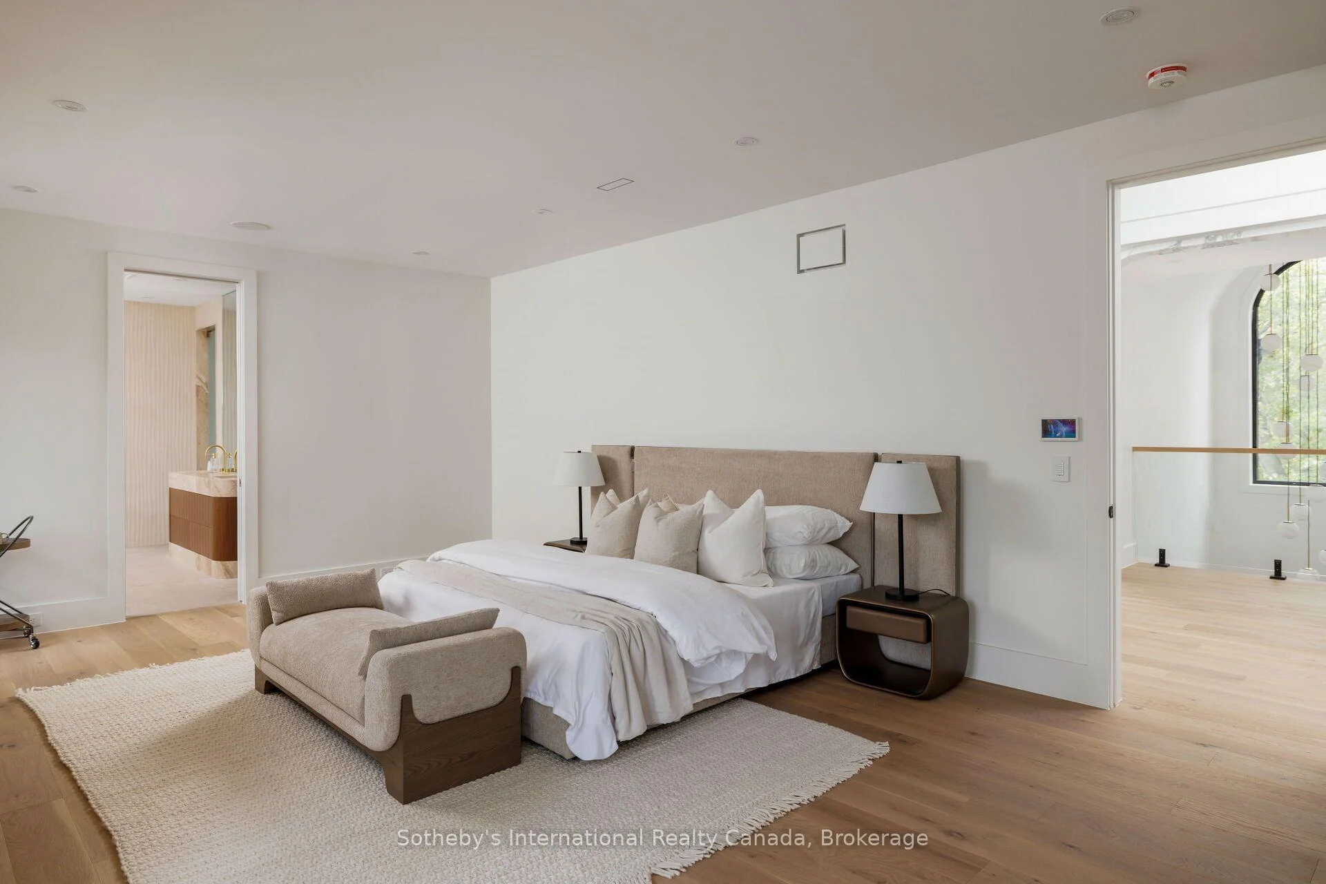 Photo 34 of 123 Tavistock Square, Oakville, Southwest — HOMEH