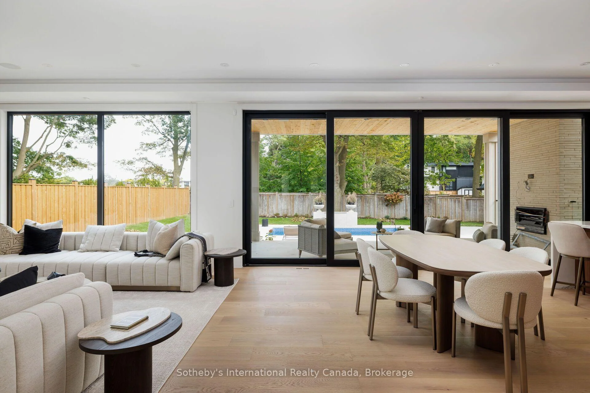Photo 37 of 123 Tavistock Square, Oakville, Southwest — HOMEH