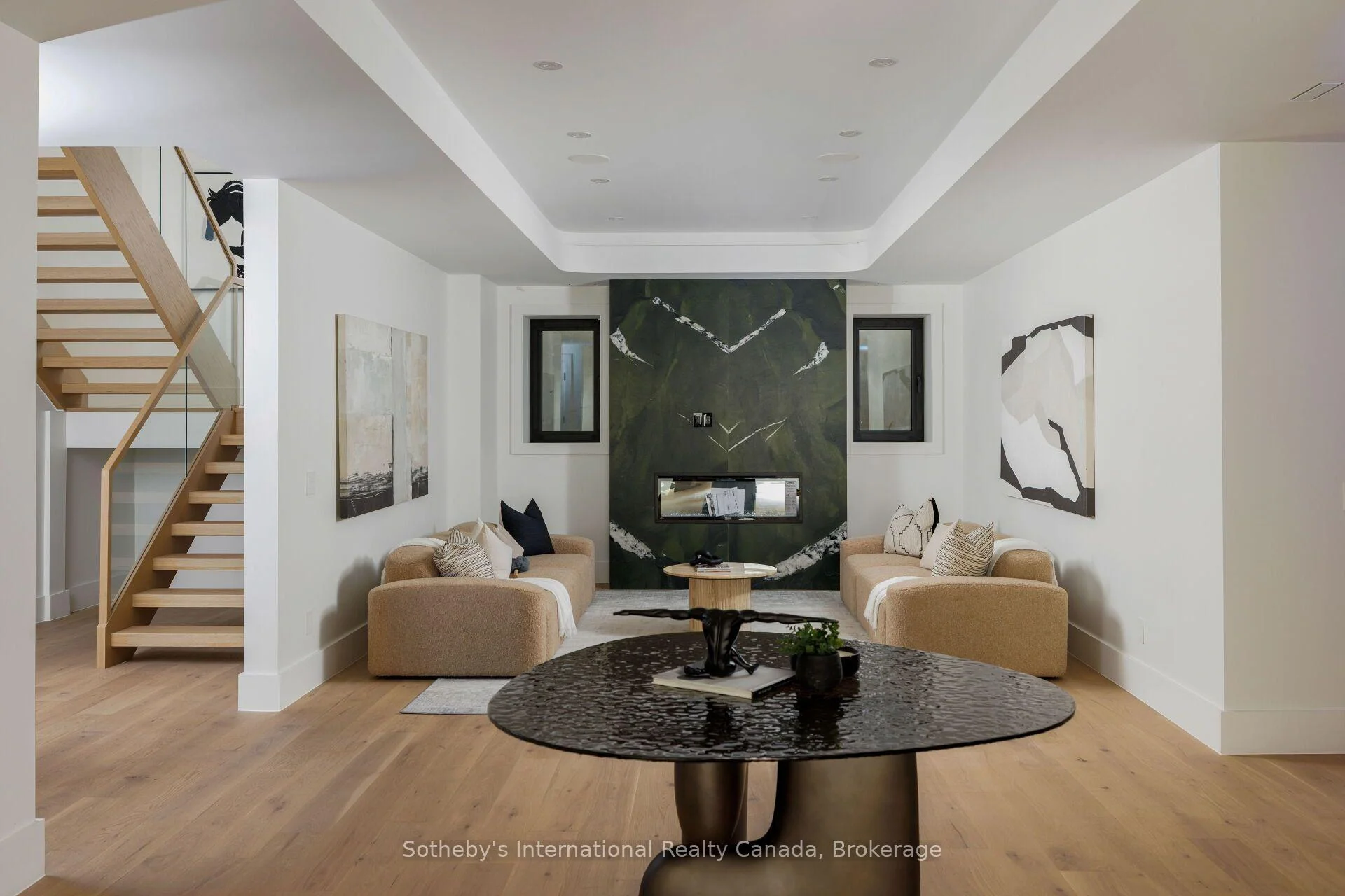 Photo 44 of 123 Tavistock Square, Oakville, Southwest — HOMEH